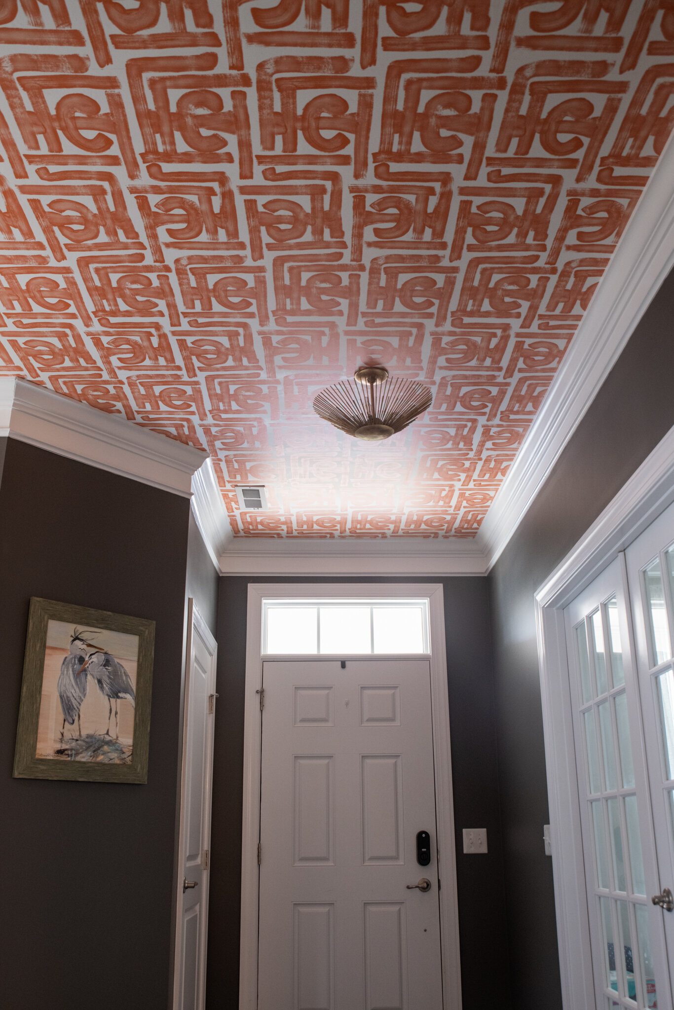 Dwell-Chic-Cool-Transitional-Home-Hallway-Ceiling-Wallpaper-Overall.jpg