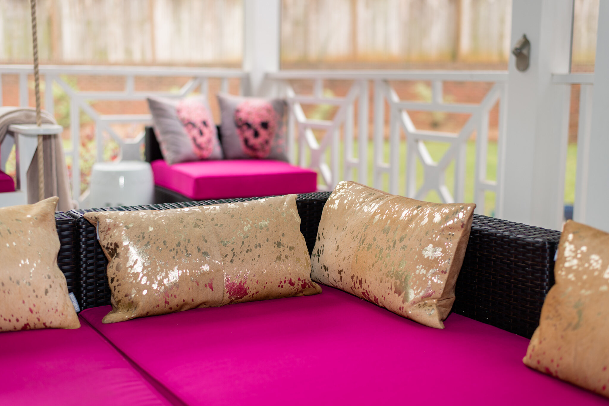 Dwell-Chic-Contemporary-Vibrant-Outdoor-Porch-Shimmer-Pillows.jpg