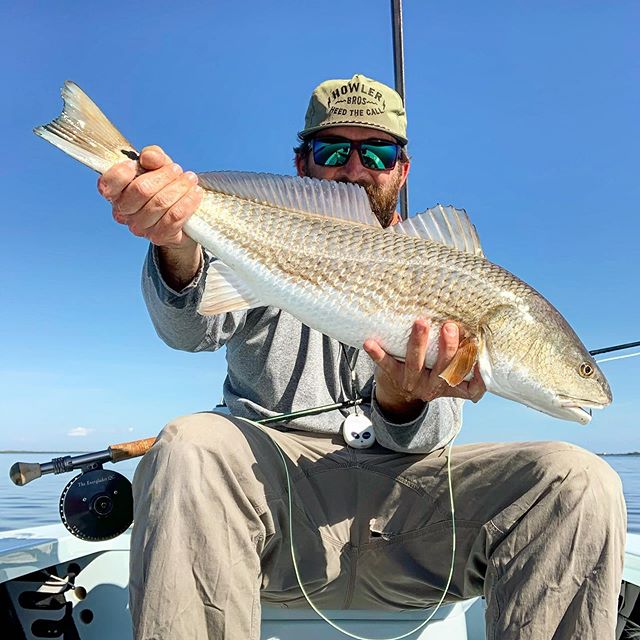 We love cold fronts. This could be you. .
.
.
.
.
.
.
.
#southpadreisland #lowerlagunamadre #redfish #redfishonfly #sightfishing #tailers #texas #saltwaterflyfishing #winstonrods #maverickboats #fishthefinest #tiborreels #diadelosredfish #texmex #fly