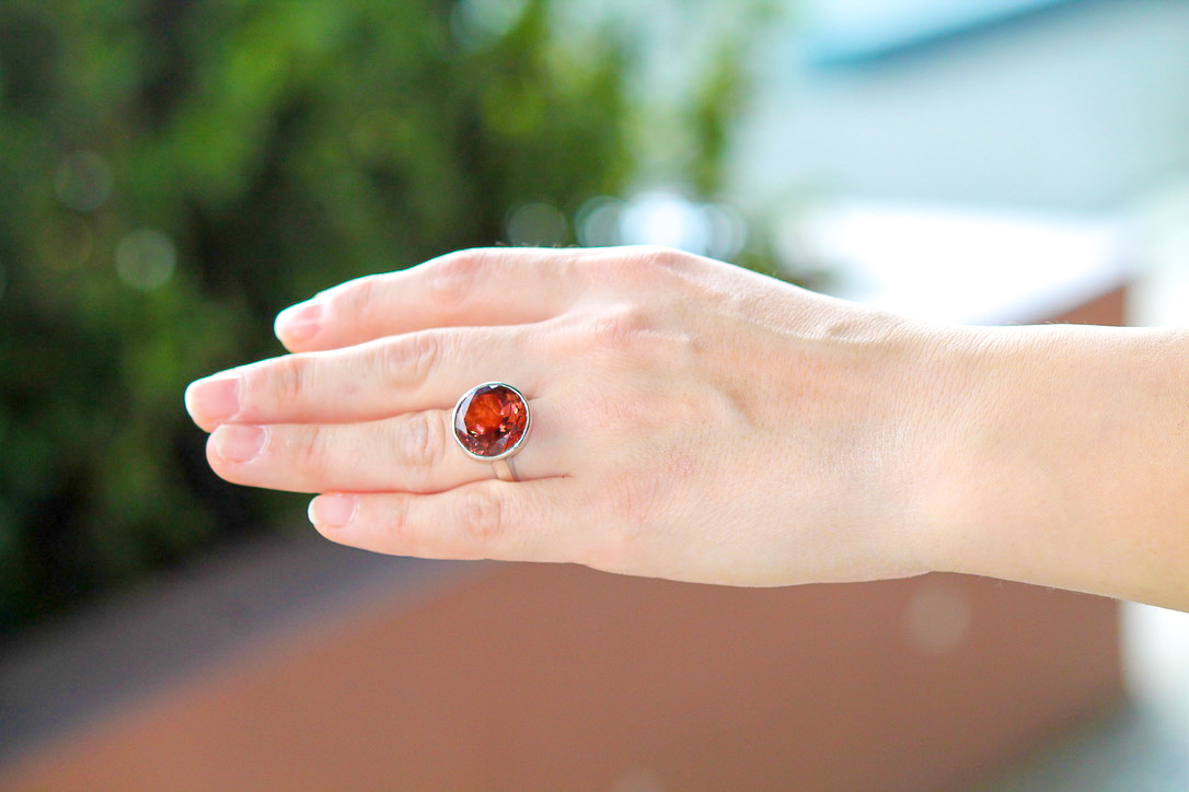 Round Cut Zultanite Ring, 16.93 TCW 