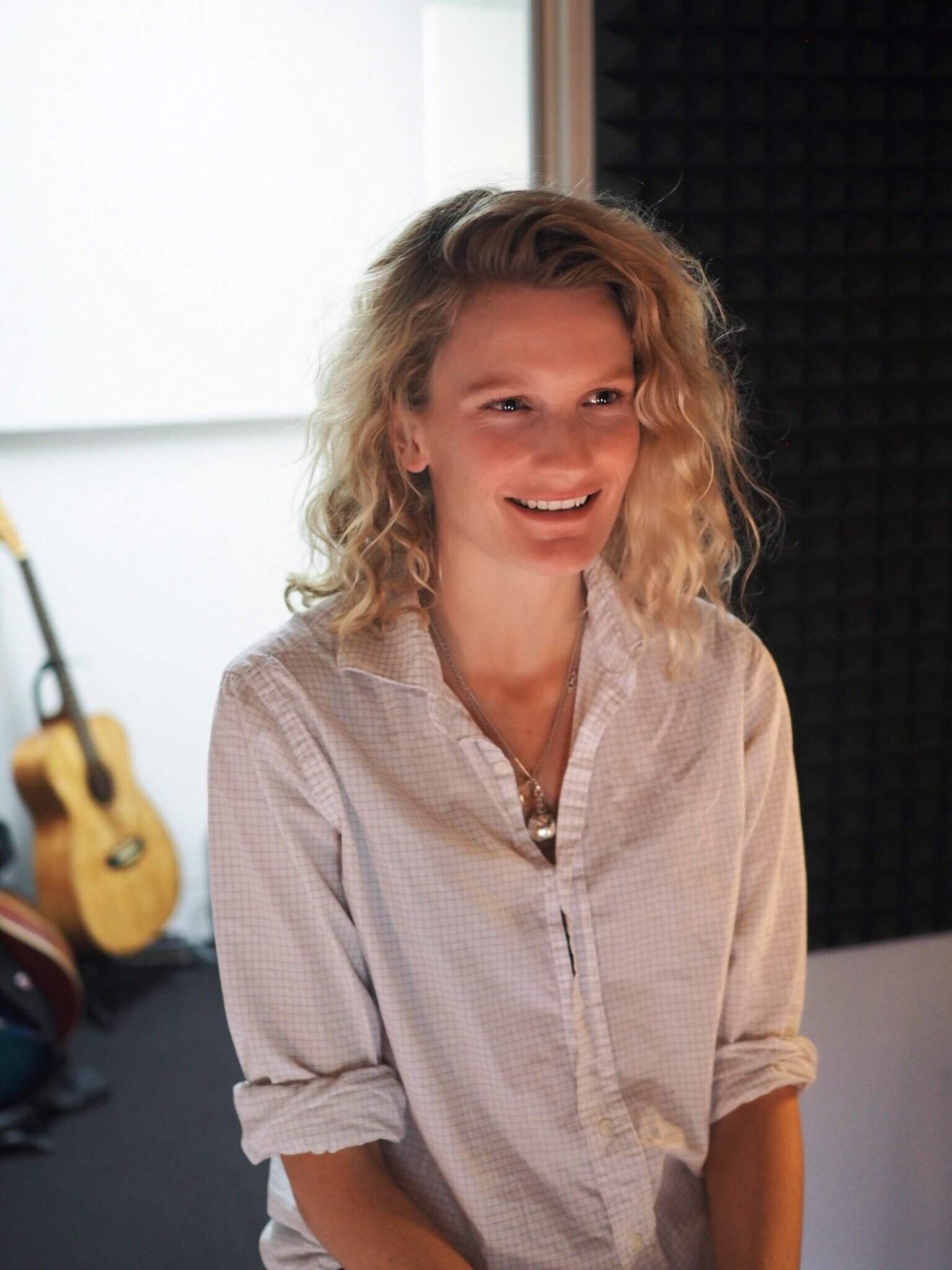 Elizabeth Gadsby: Taking the stage