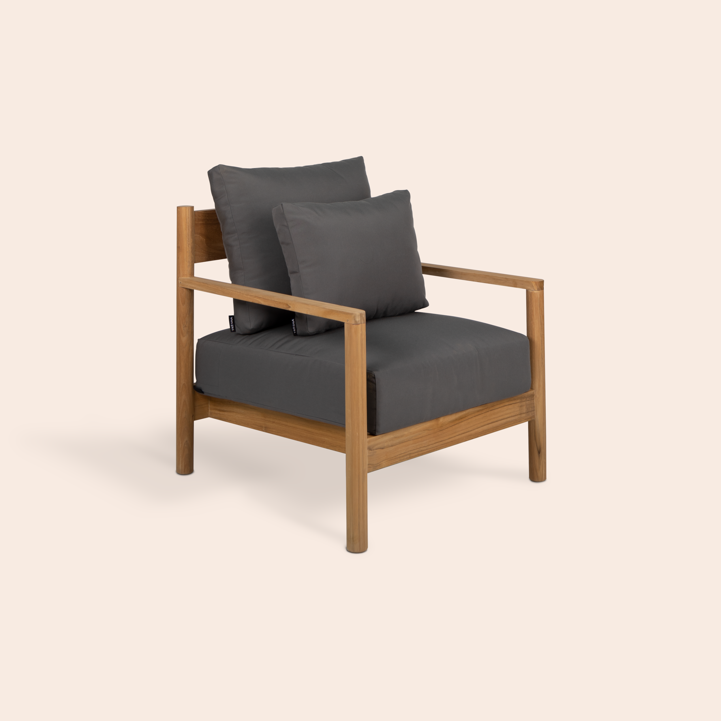 Begitu Lounge Chair_3 Quarter_2.png