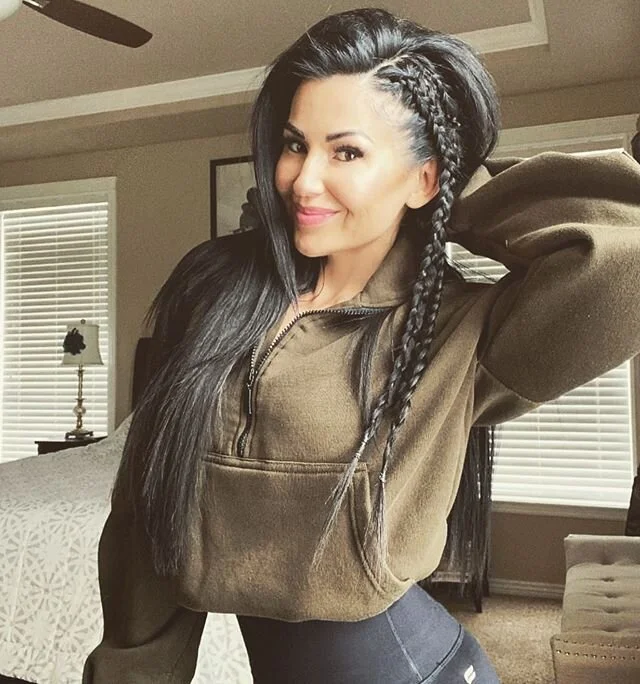 Can you do this with your extensions? || my summer schedule is filling up so fast and I am feeling so blessed to be able to do what I love every day || please allow 1-4 business days for booking inquiries || accepting a couple more extension clients 