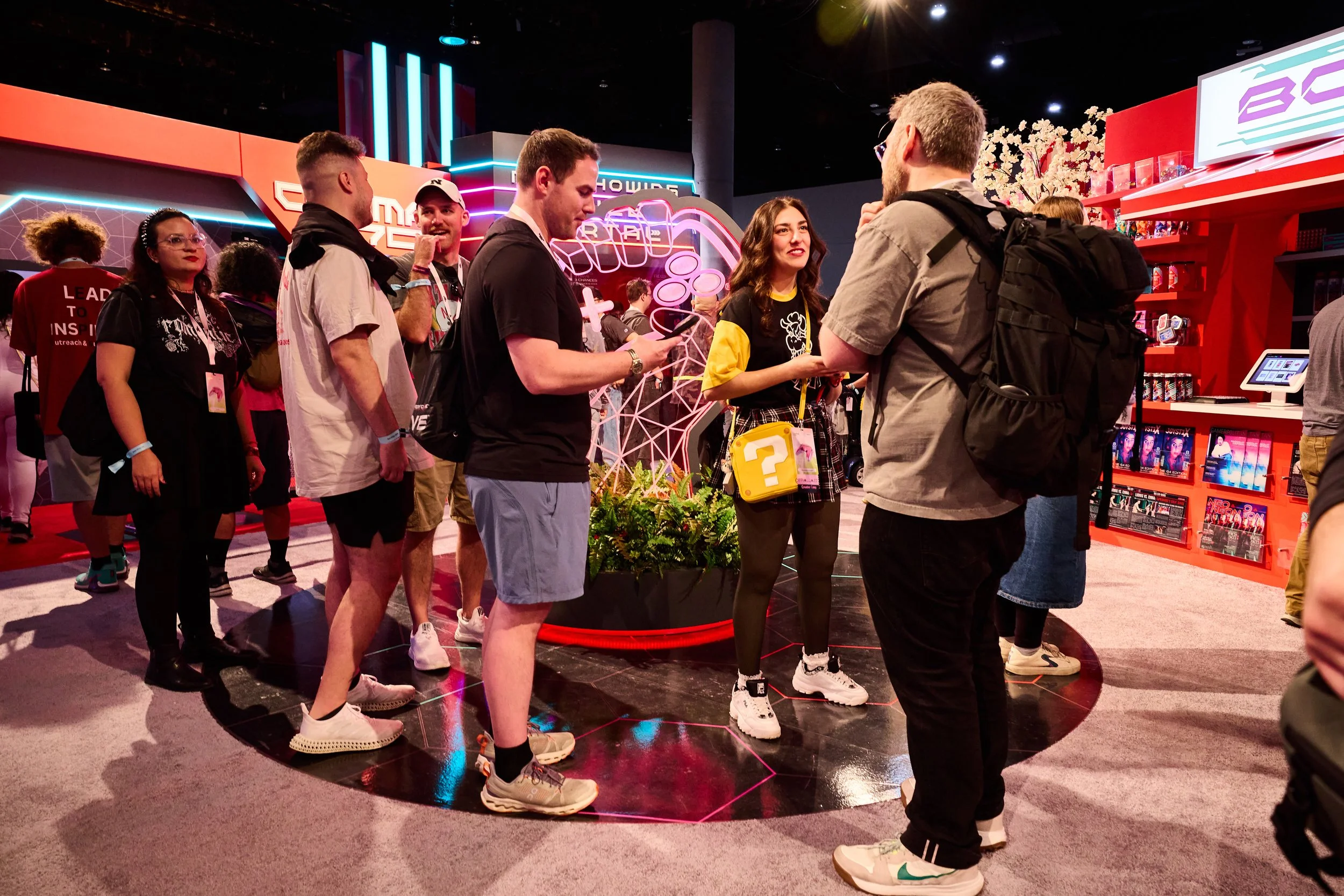 STATE-FARM_TWITCHCON_CROWD_00025.jpg