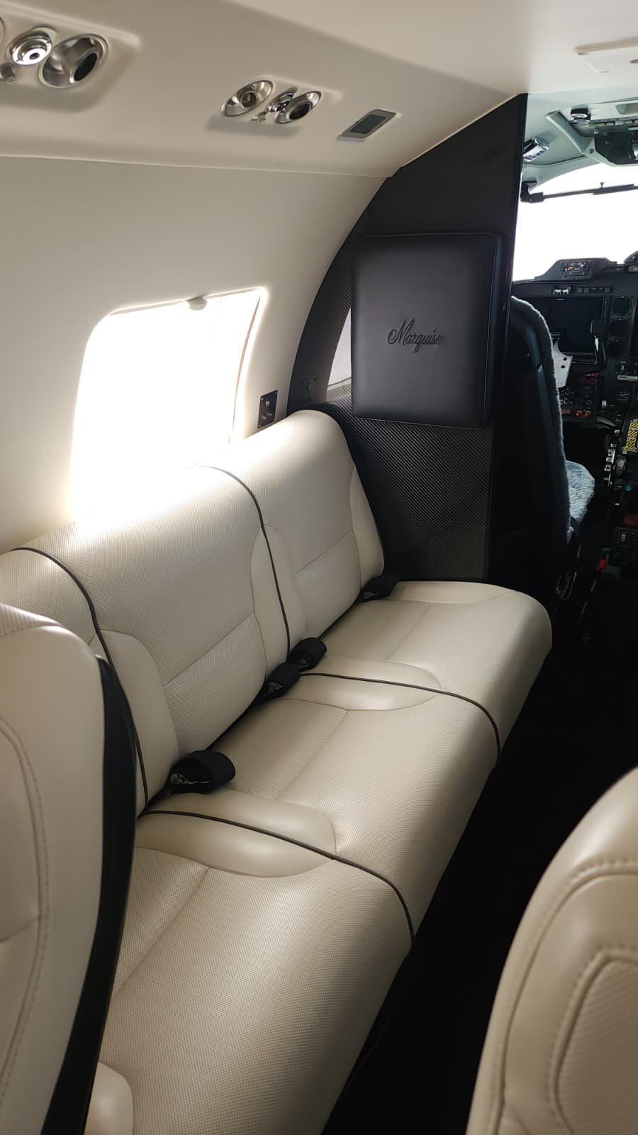 MU2 Divan  (Copy) (Copy)