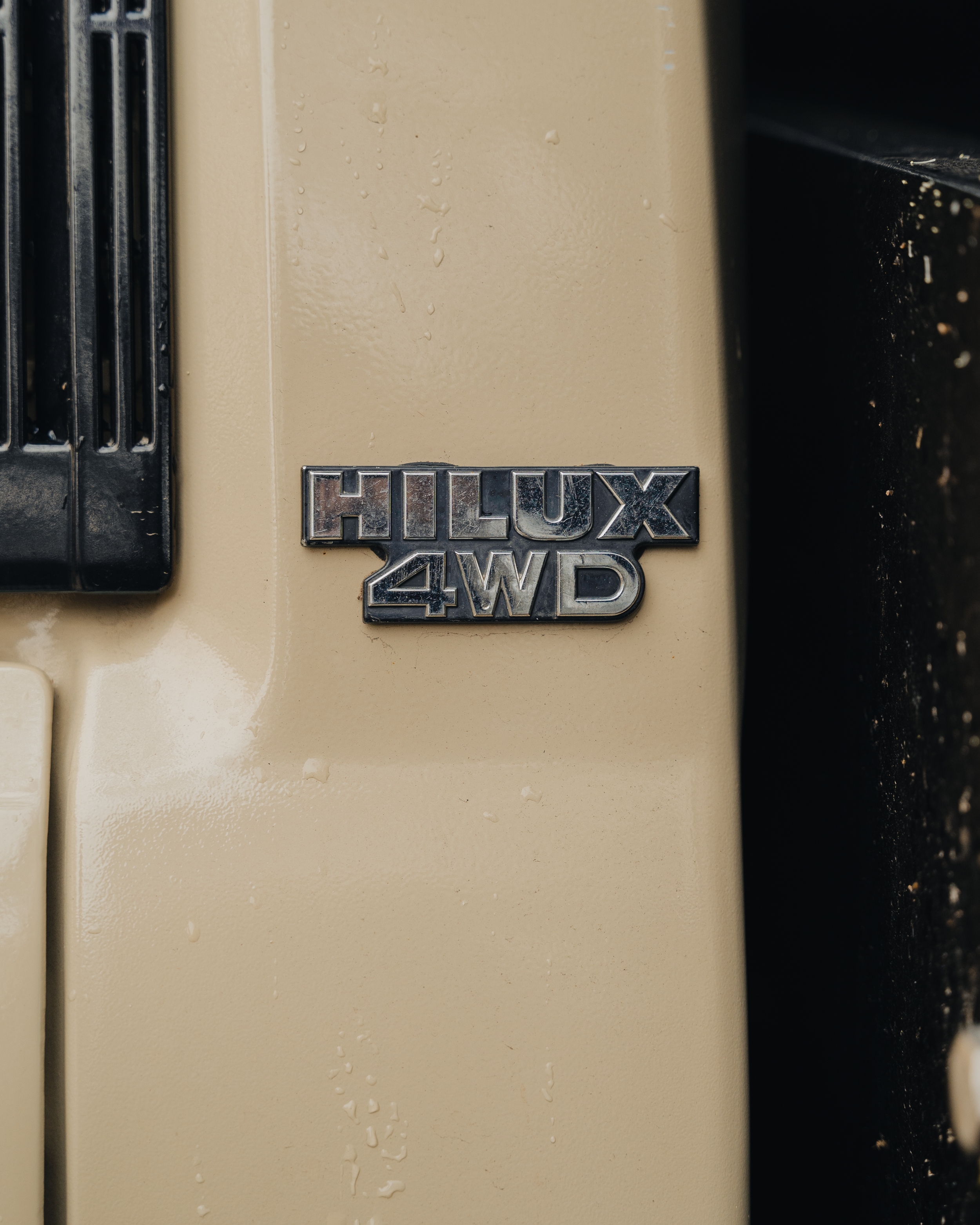 1986_Toyota_Hilux-7.png