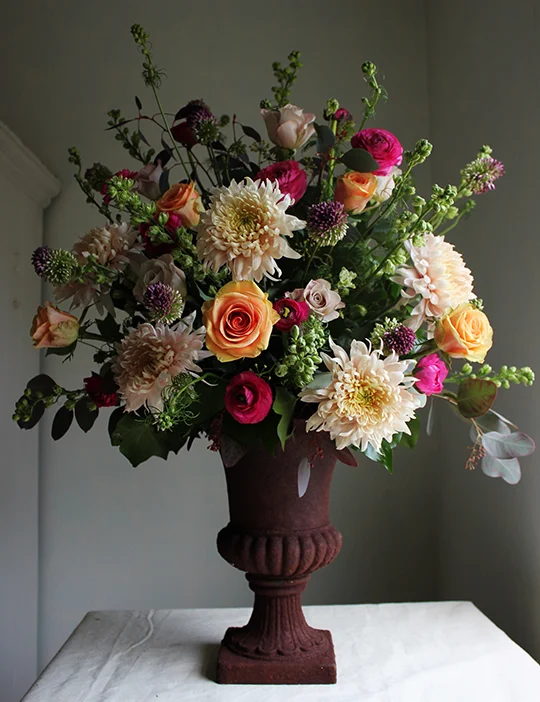 Tutorial Traditional Urn Arrangement — a quiet style