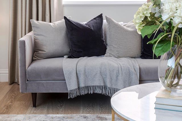 We choose soft and simple greys for this furniture package ✨
.
.
.
.
.
#greysofa #furniturepackage #propertyinvestment #furnishtorent #greyongrey #knightsbridgeapartment #harrods #furniture #style #interiordesign #interiorpack #interiorbloggers #inte