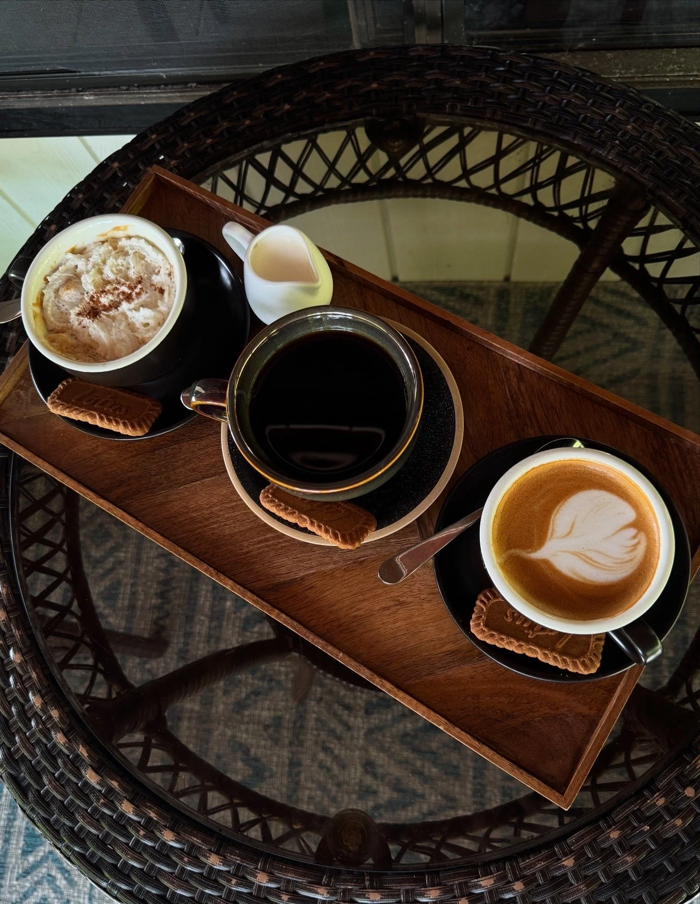 SERVICIO DE CAFÉ TODAS LAS MAÑANAS ANTES Y DURANTE EL DESAYUNO
