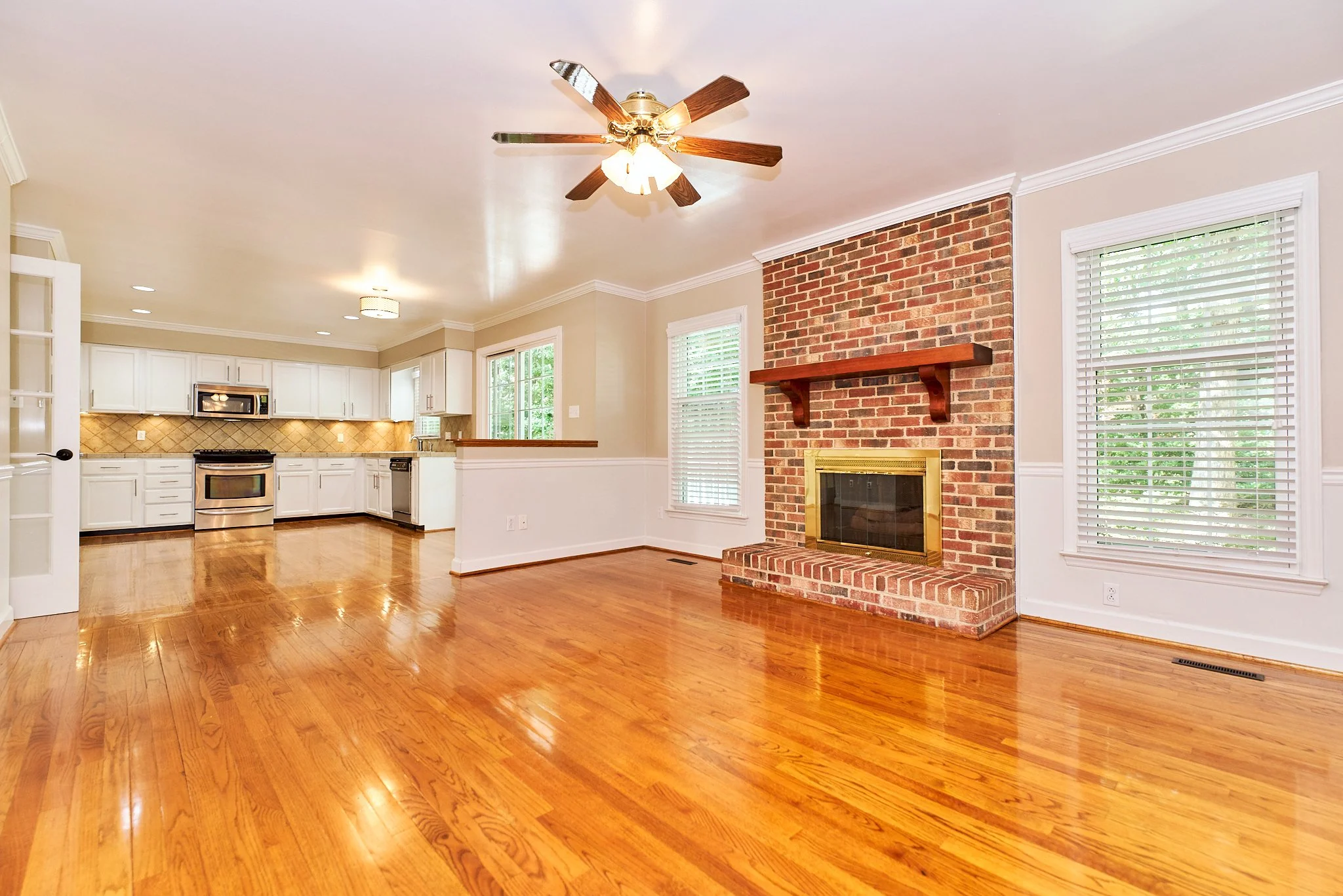 206 Aspen Ave Web 019.jpg