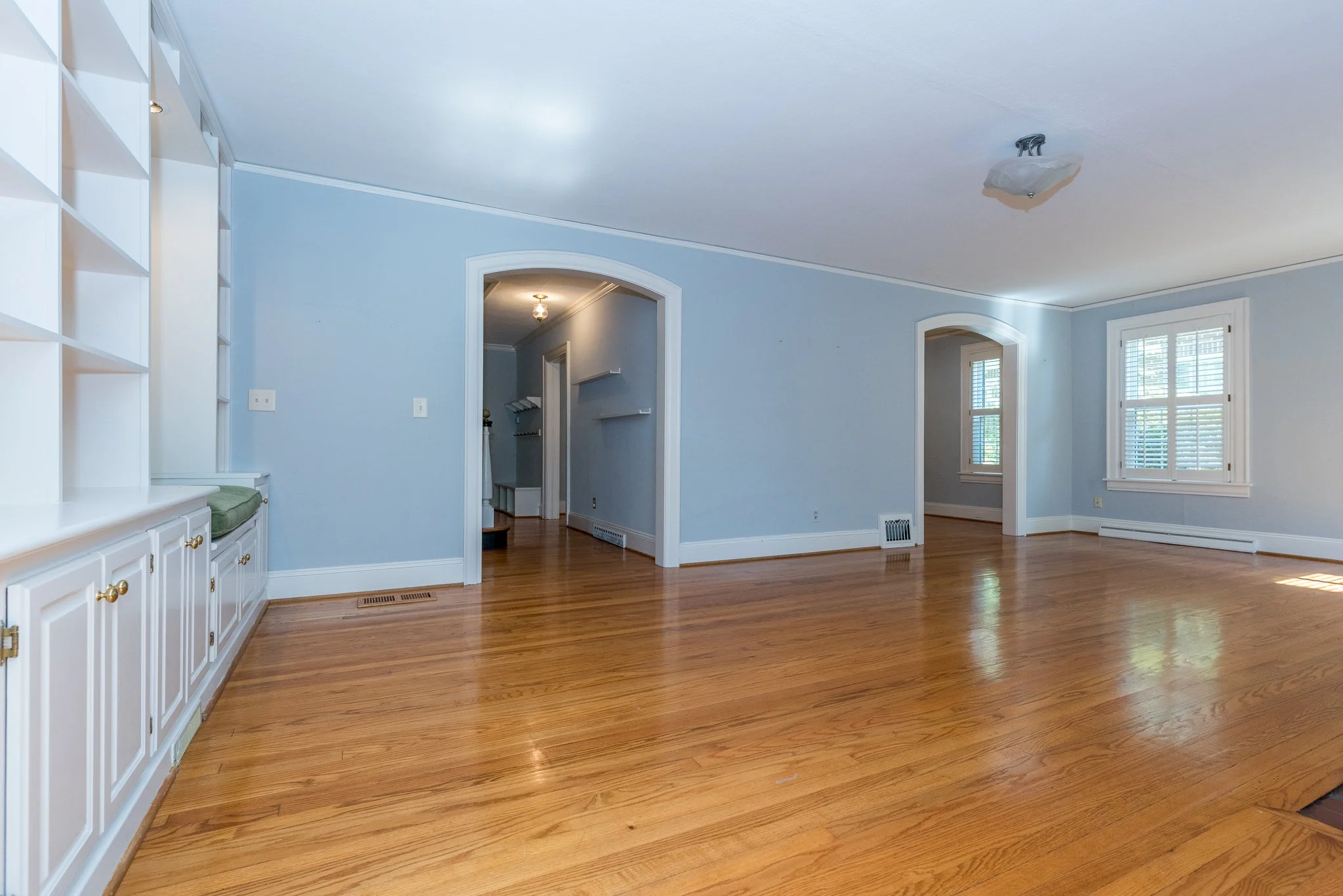 0021118 Kensington Rd 134 8806 Web.jpg