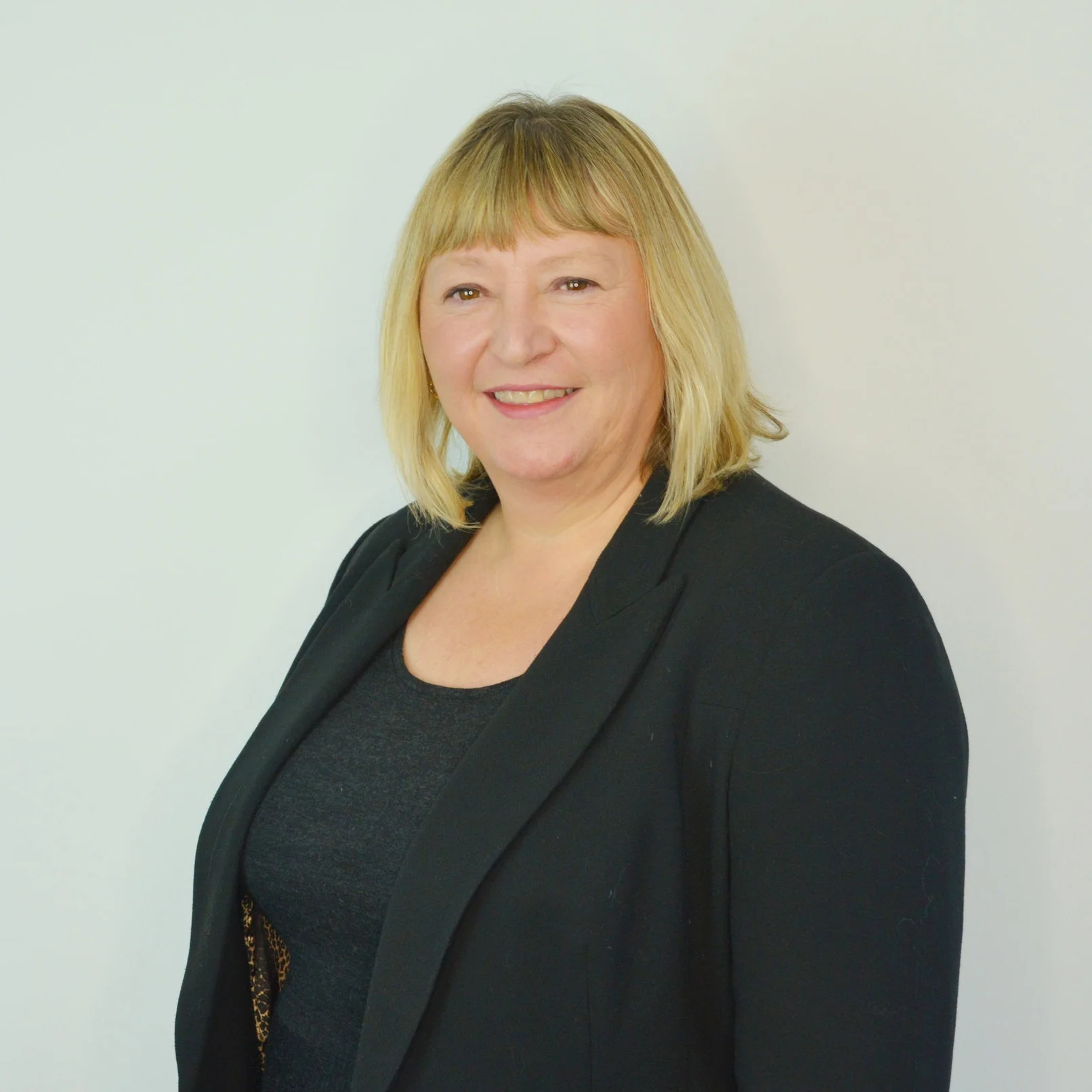 Deborah+Haworth+Headshots.jpg