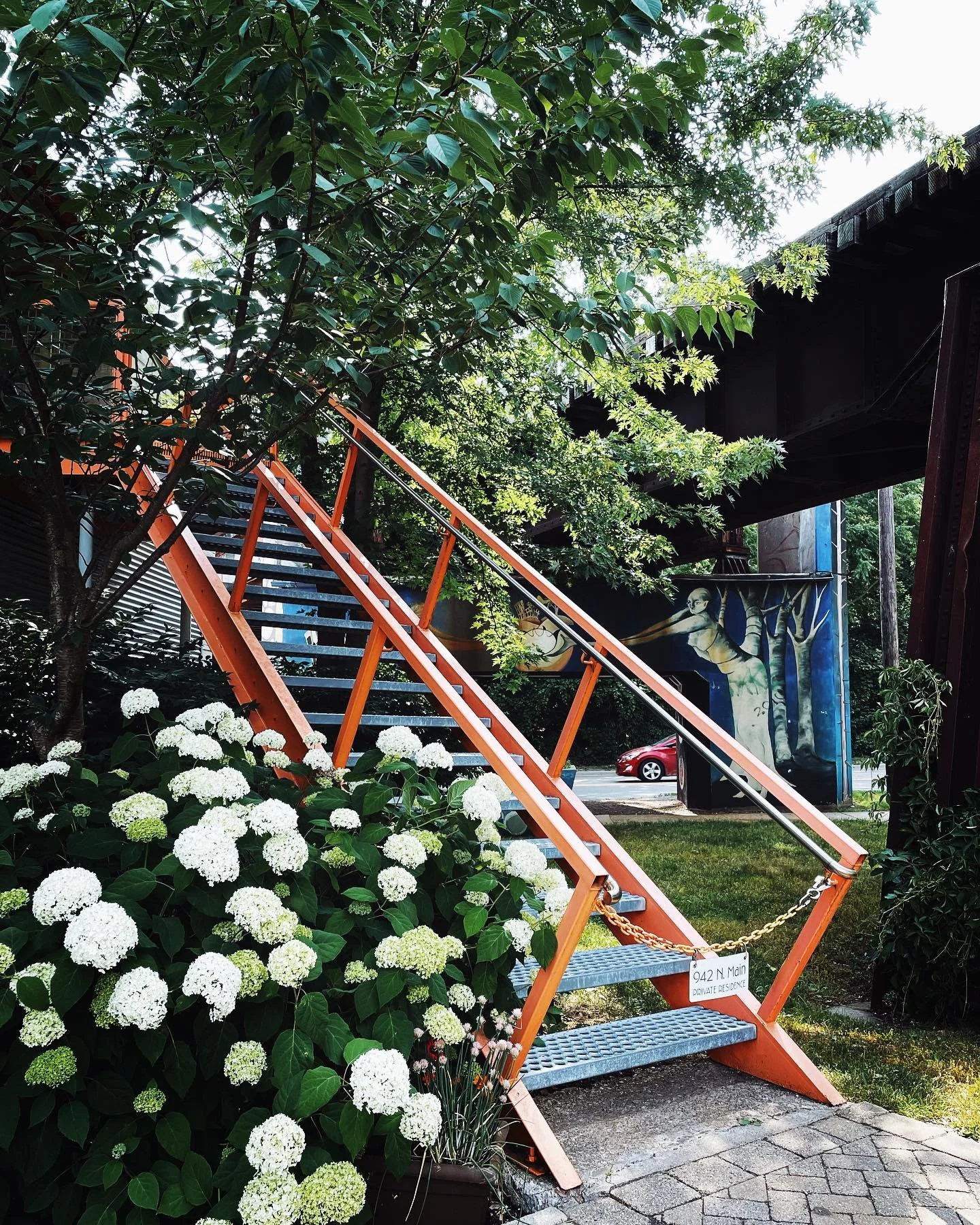 1200 SF 2 BD/2 BA LOFT + 1000 SF Patio. Available in September. Designed by Craig Borum. Literally one of the best locations in Ann Arbor with views of the city and river. 🐈 and 🐩 and 🐰 cool. See the NOMA website for details. 

-
-
-

#annarborlof