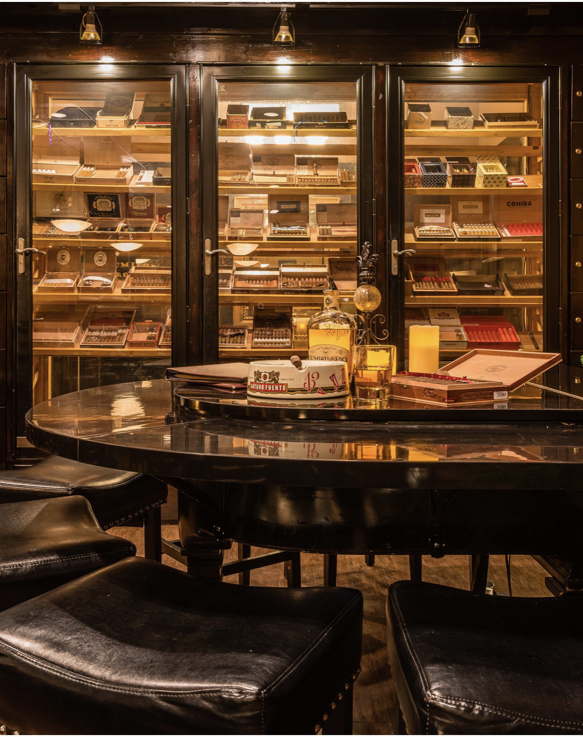 Unveiling the Charms of our Cigar Lounge at Chamberlains