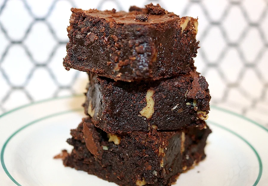 fudgymintwalnutbrownies3.jpg