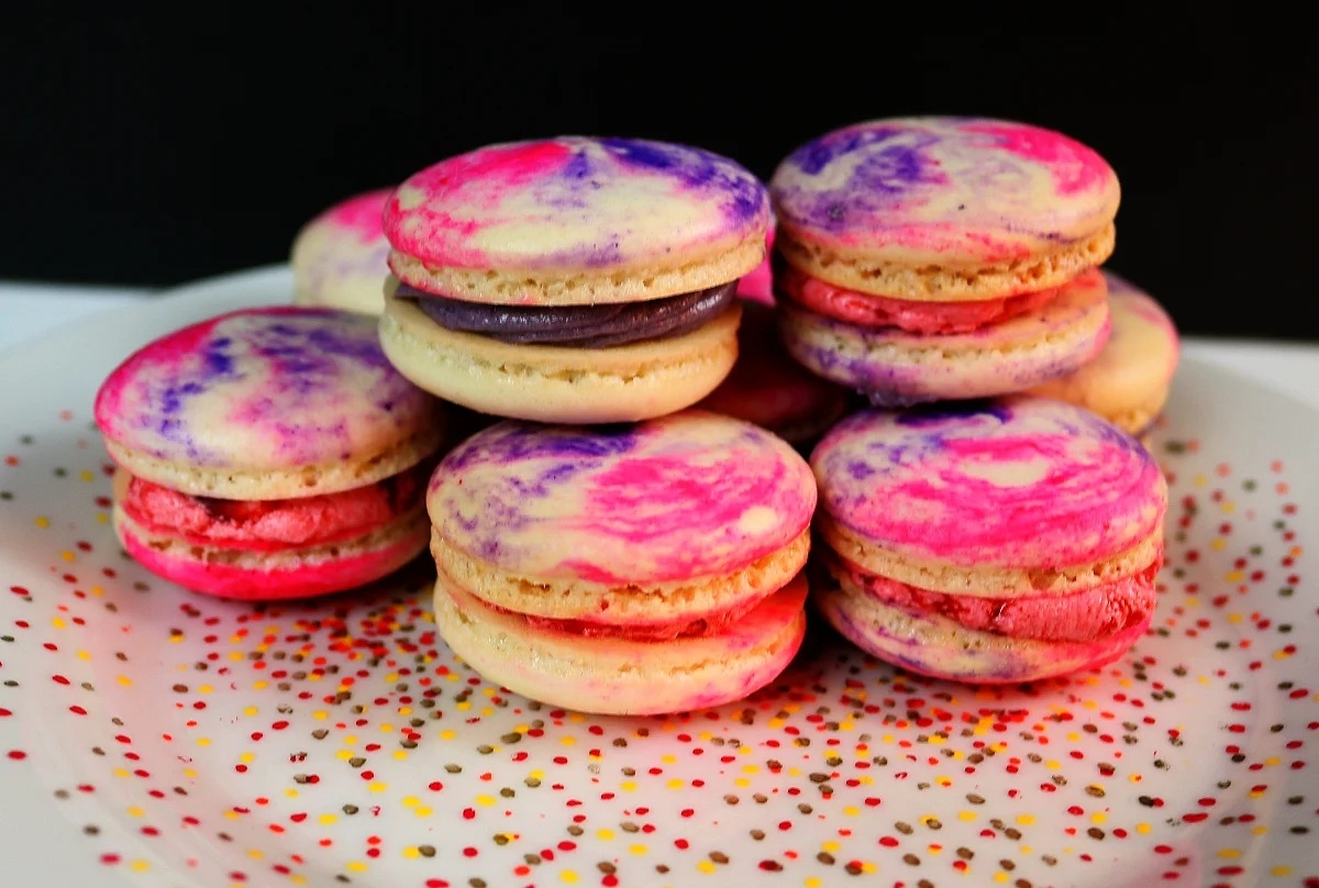 fruitswirlmacarons.jpg
