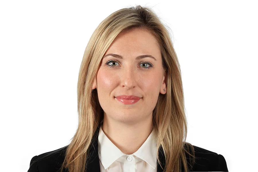laura-stone.jpg