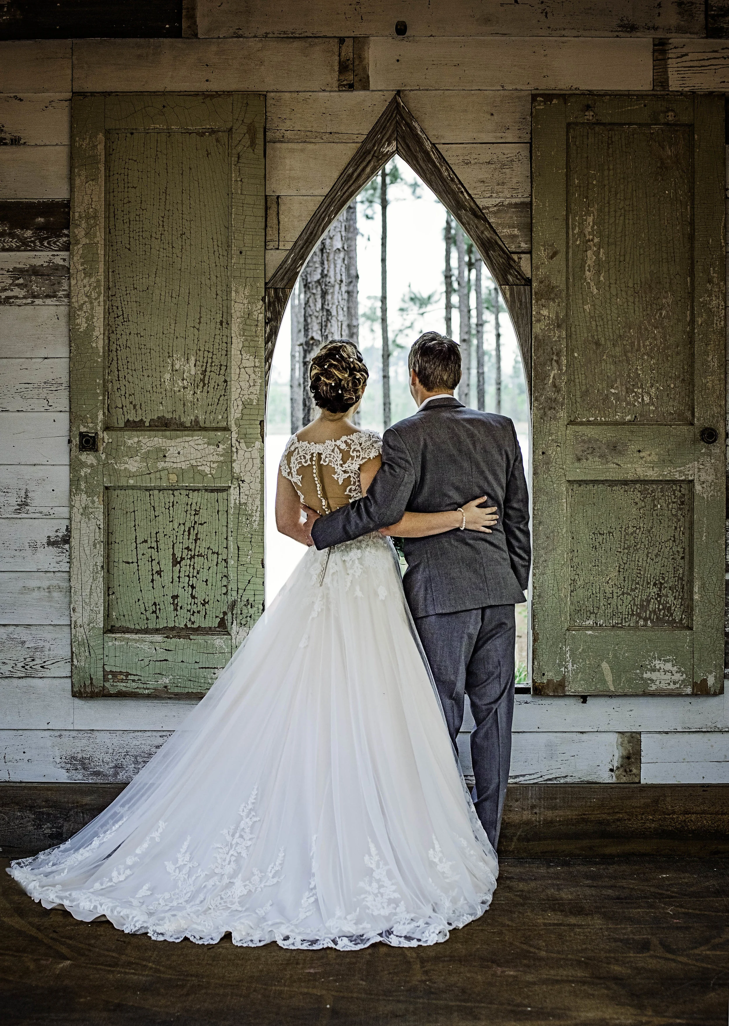 Thomas Wedding at the Peach Barn