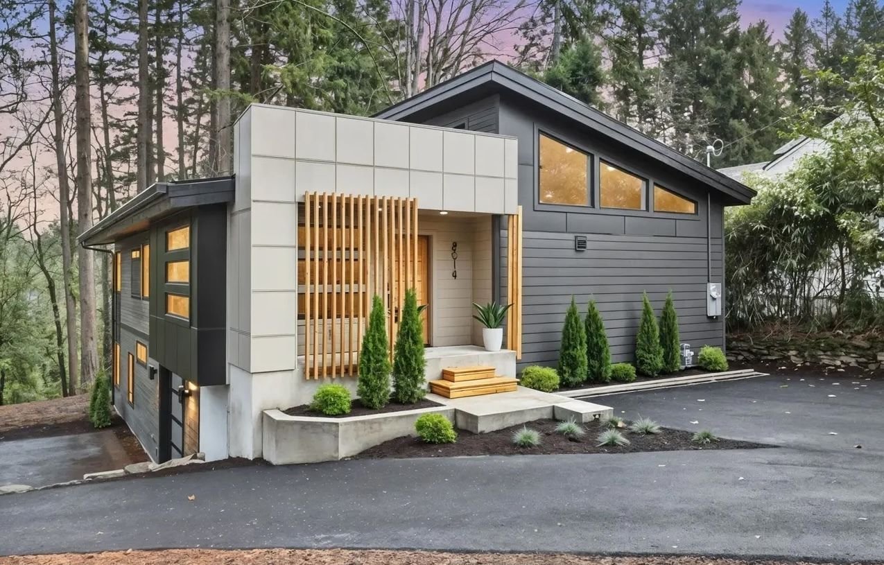 I love the charm and history of old houses, but every now and then, some new construction comes along and wows me. This 2025 build is one such house. From its custom woodwork to its unique kitchen lighting, it proves that "new" doesn't have