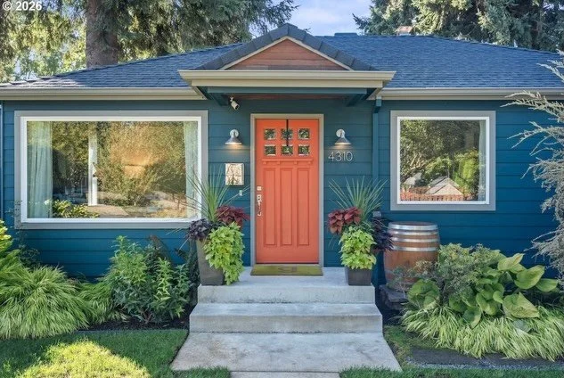 This Eastmoreland Heights charmer is easy to love. Timeless curb appeal, a beautiful kitchen that invites you to stay awhile, and a backyard made for long summer evenings. The finished basement with a mini bar means Portland weather does not get to i