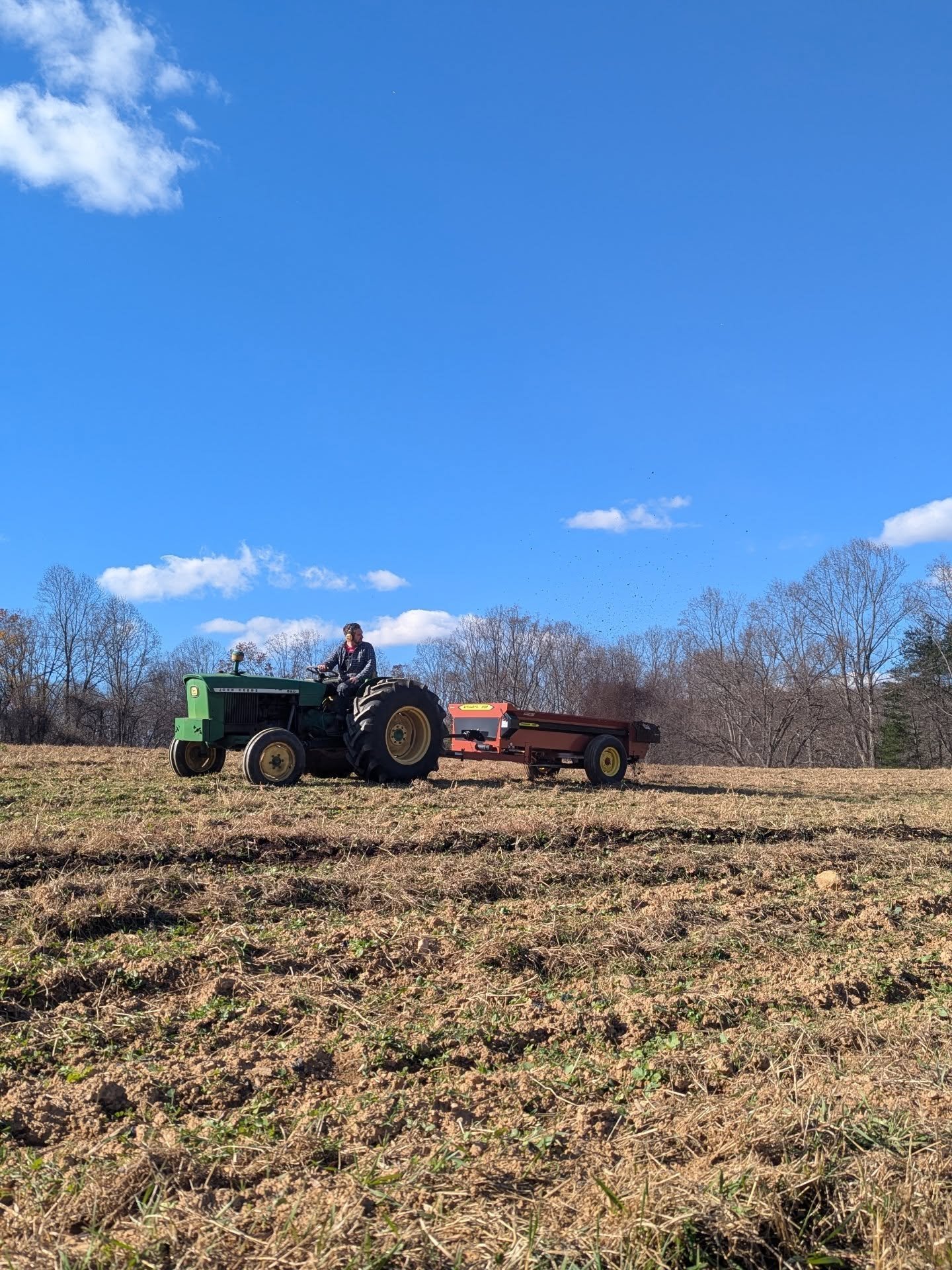🚜 Thanks to our farm neighbor Tom for his help today spreading compost on the fields!

🪣 This task takes two tractors, one with a bucket on the front. Thankfully, Tom has a big old John Deere 630 from 1960 that he modded to add a bucket.

🚜🚜 Our 