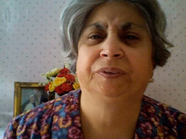 VLOG | Mama on Facebook