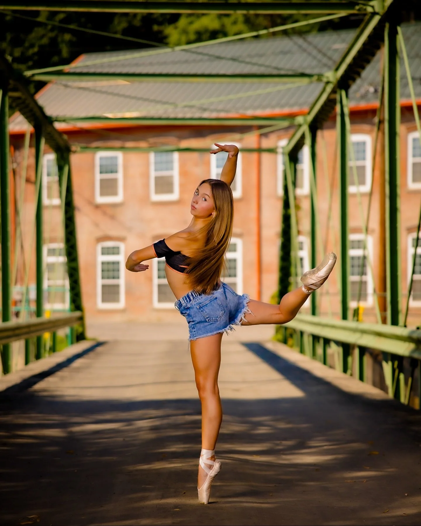 Bridge views and pointe shoes.

Dancer:  @olivia.grace.dances 
At: @creeksidecreativestudio (aka My Studio)

#garrettmcgphoto #dancephotography #dancephotoshoot #gmcgambassadors #ambassadorcrew #photographystudioambassador #danceambassador #creekside