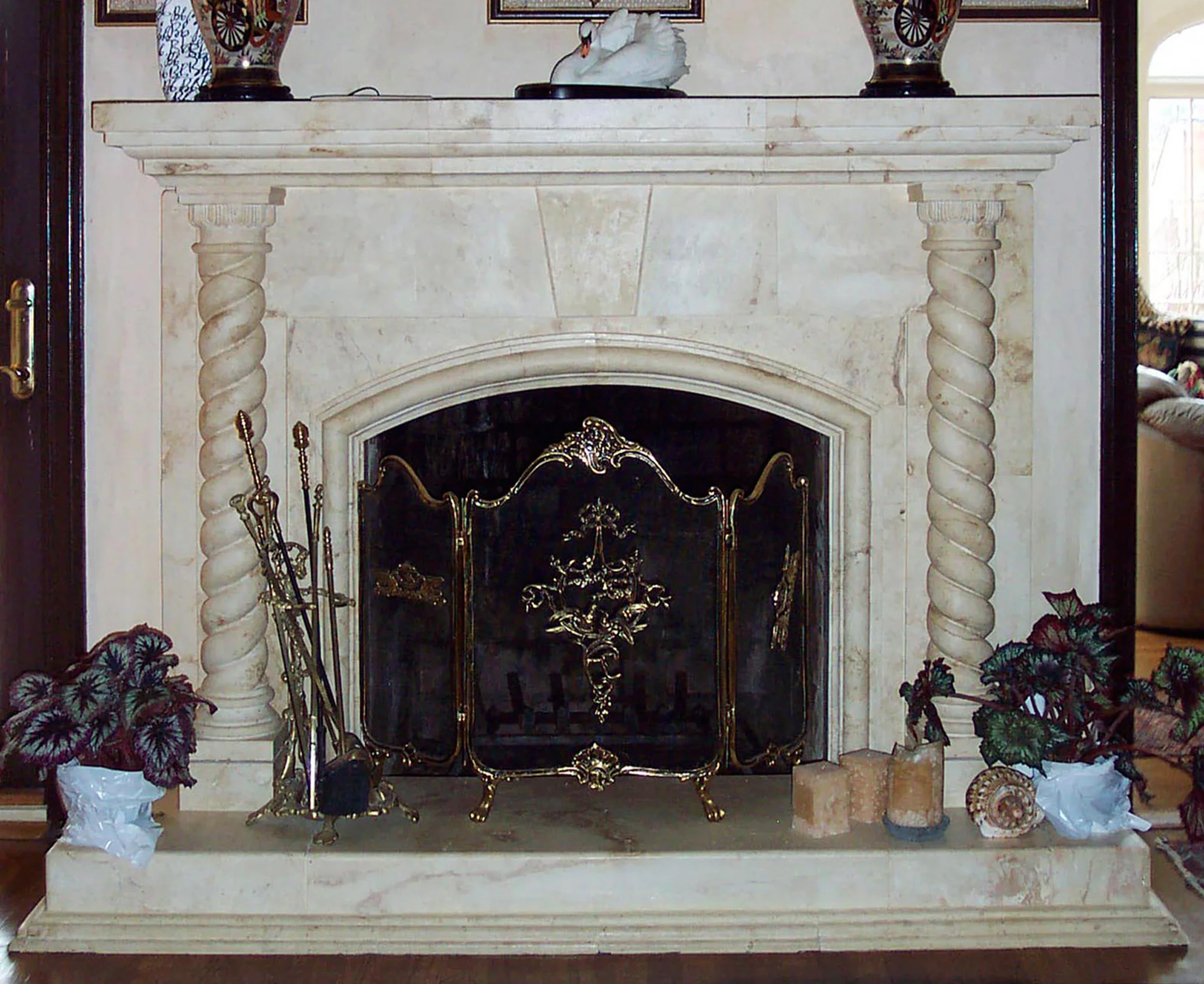 Arabesque_1579x2000_Nasser_DCP_3025.Fireplace.Atlanta.jpg