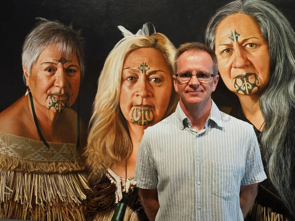 Winner André Brönnimann in front of  Sisters