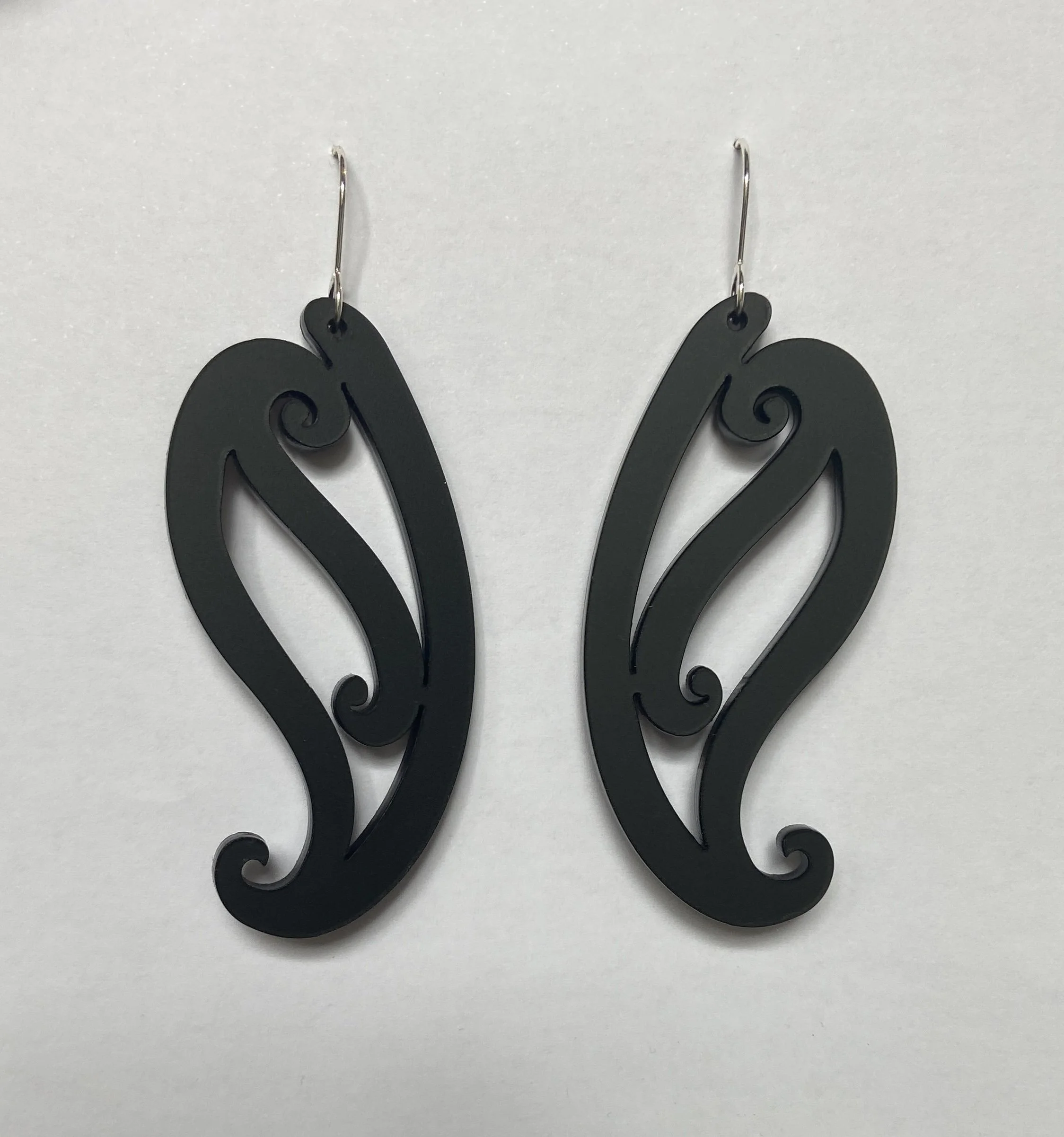 Nichola - Tupuārangi Ngutu Kākā Earrings