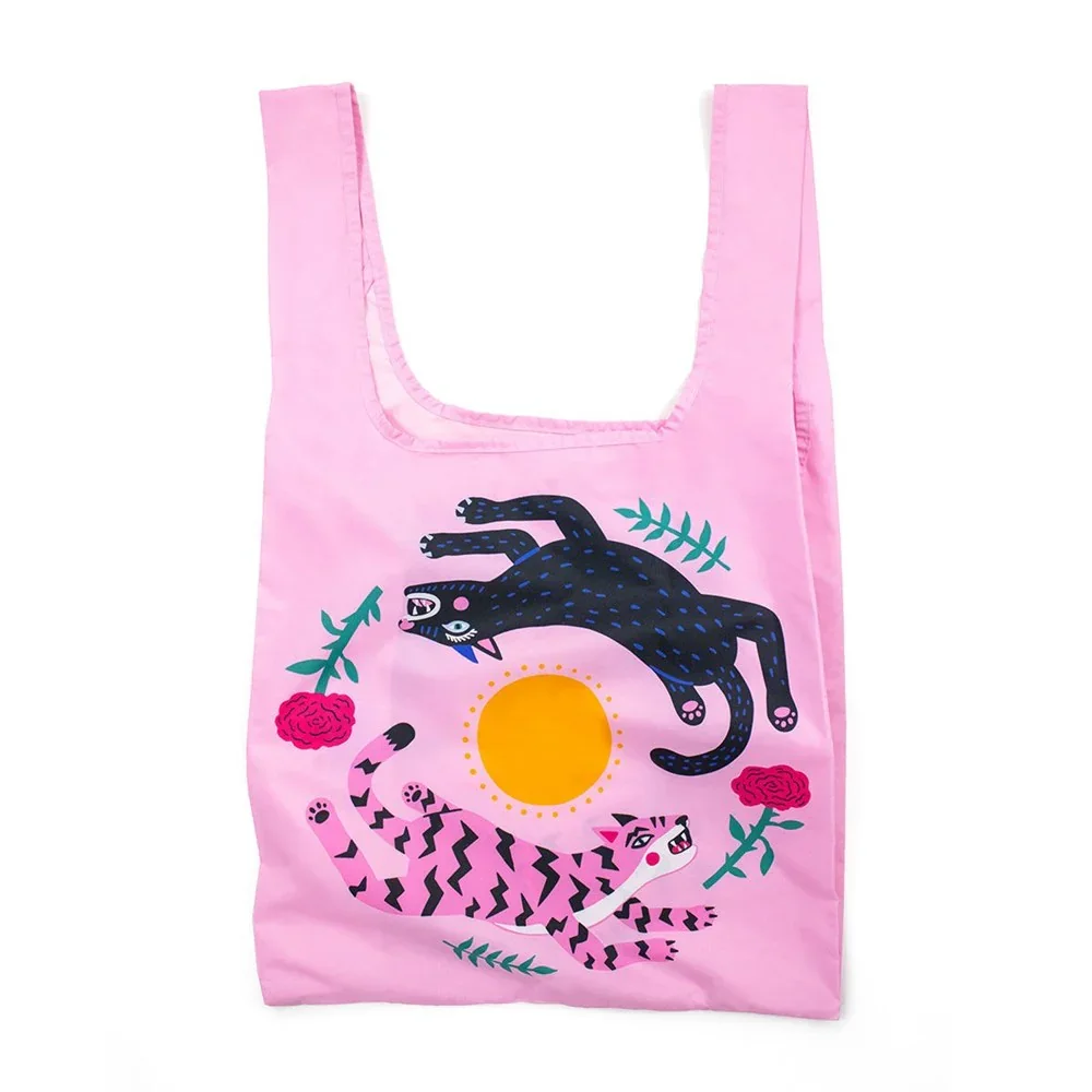 Reusable-Bag_20Collab_20Amy_20Hastings_20Leaping_20Cat_20_4.webp