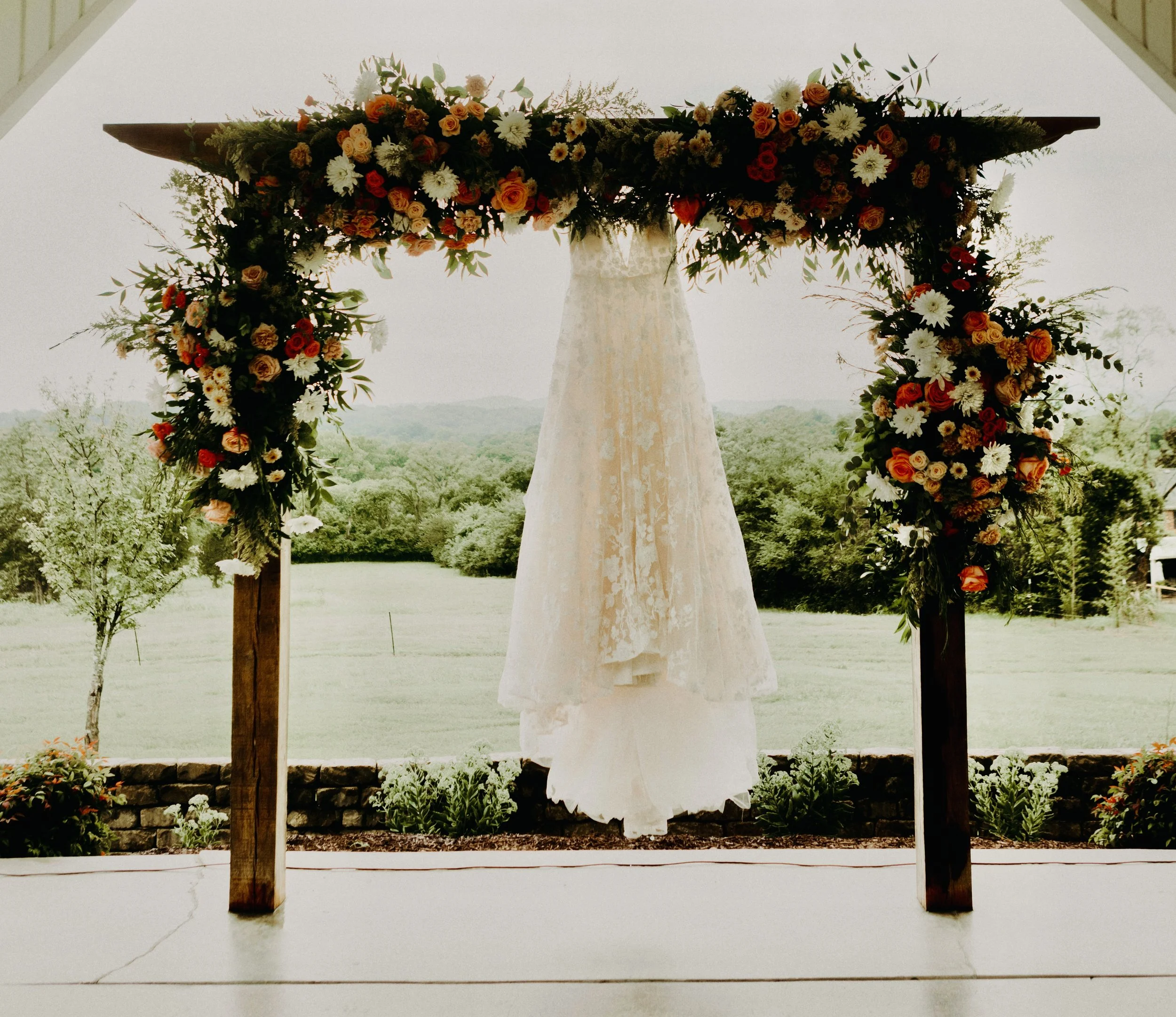 Why Barn in the Bend Is Nashville's Favorite Micro Wedding Venue for Intimate Couples