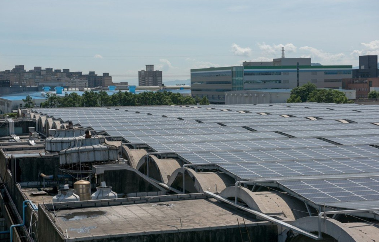 The roof of ShinKong Textiles mill in Taoyuan, Taiwan where our Aero Zero Fabric is made. The milling of the fabric is fully powered by solar energy. In fact, the roof produces energy in excess of the mills needs, which it sells back to grid, particularly during peak usage time.