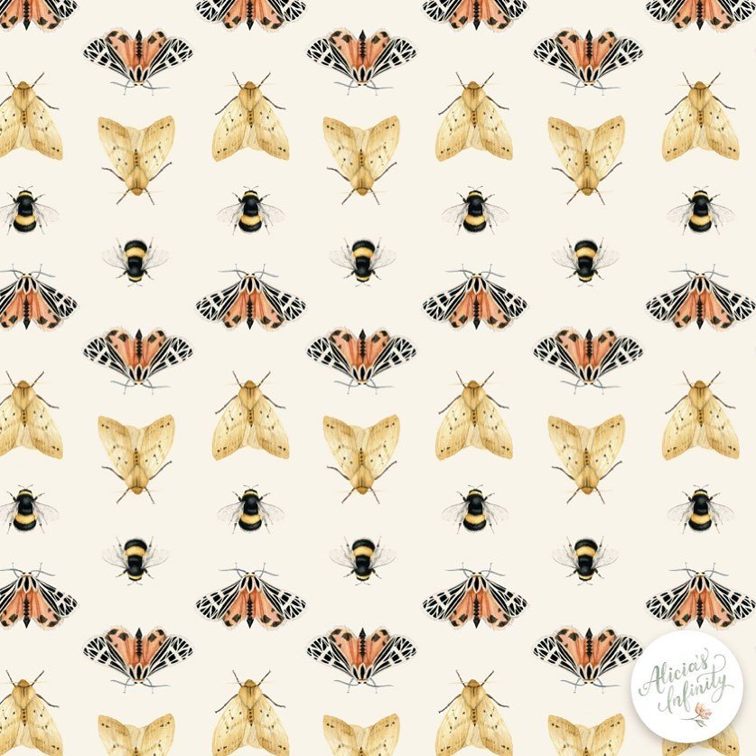 A pollinator pattern for #oneadayinmay2024 :) I think this will make a nice addition to a garden-themed collection. The zigzag effect was a happy accident that I ran with! I&rsquo;m also going to make a pattern with other insects and butterflies :)

