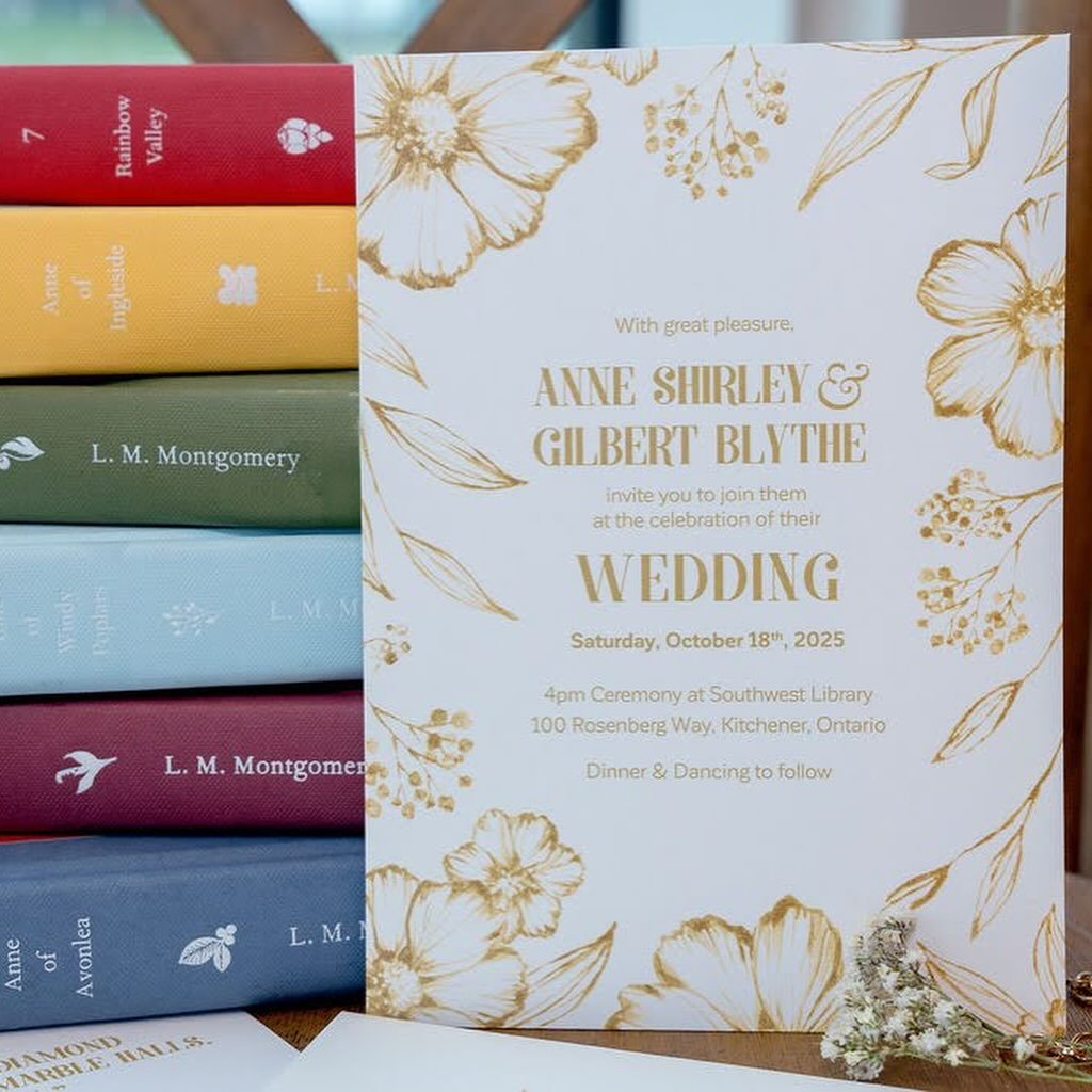 For all my book-loving brides and grooms - did you know you can get married in a library?! What a memorable venue! The new @kitchenerlibrary is now offering weddings, and I participated in a styled shoot to showcase the new space! I love this idea, a