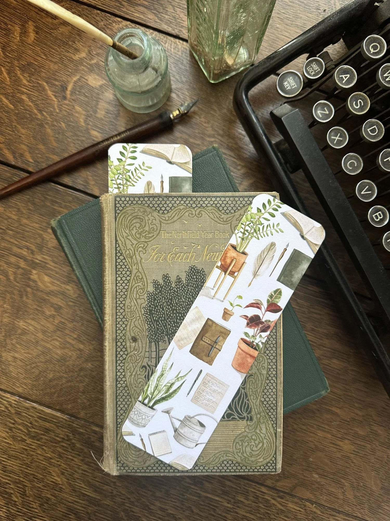 Bookmarks - Aliciasinfinity  (15) (Custom).JPG