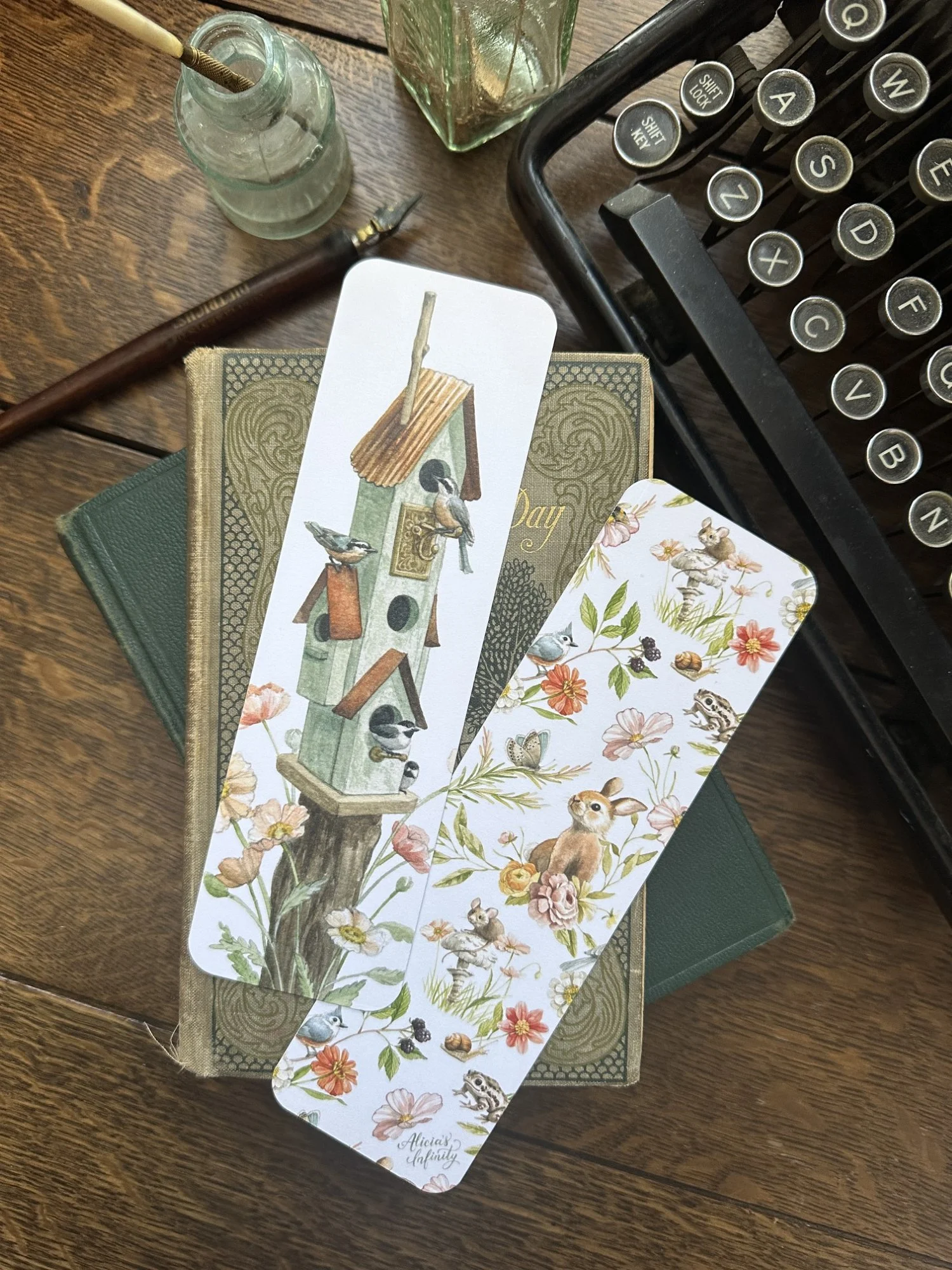 Bookmarks - Aliciasinfinity  (17) (Custom).JPG