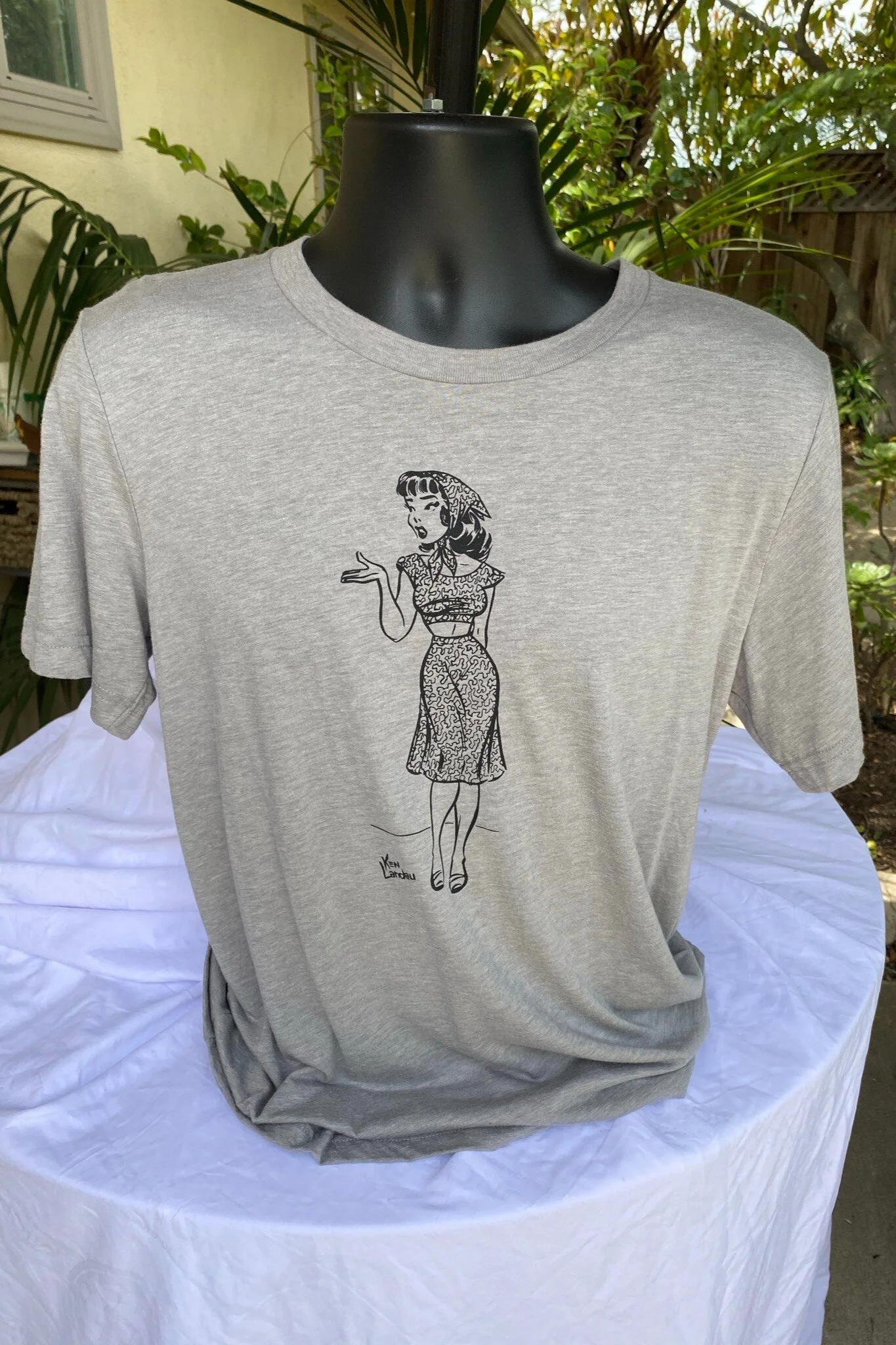 Men's Unisex Pin Up Tee Gray