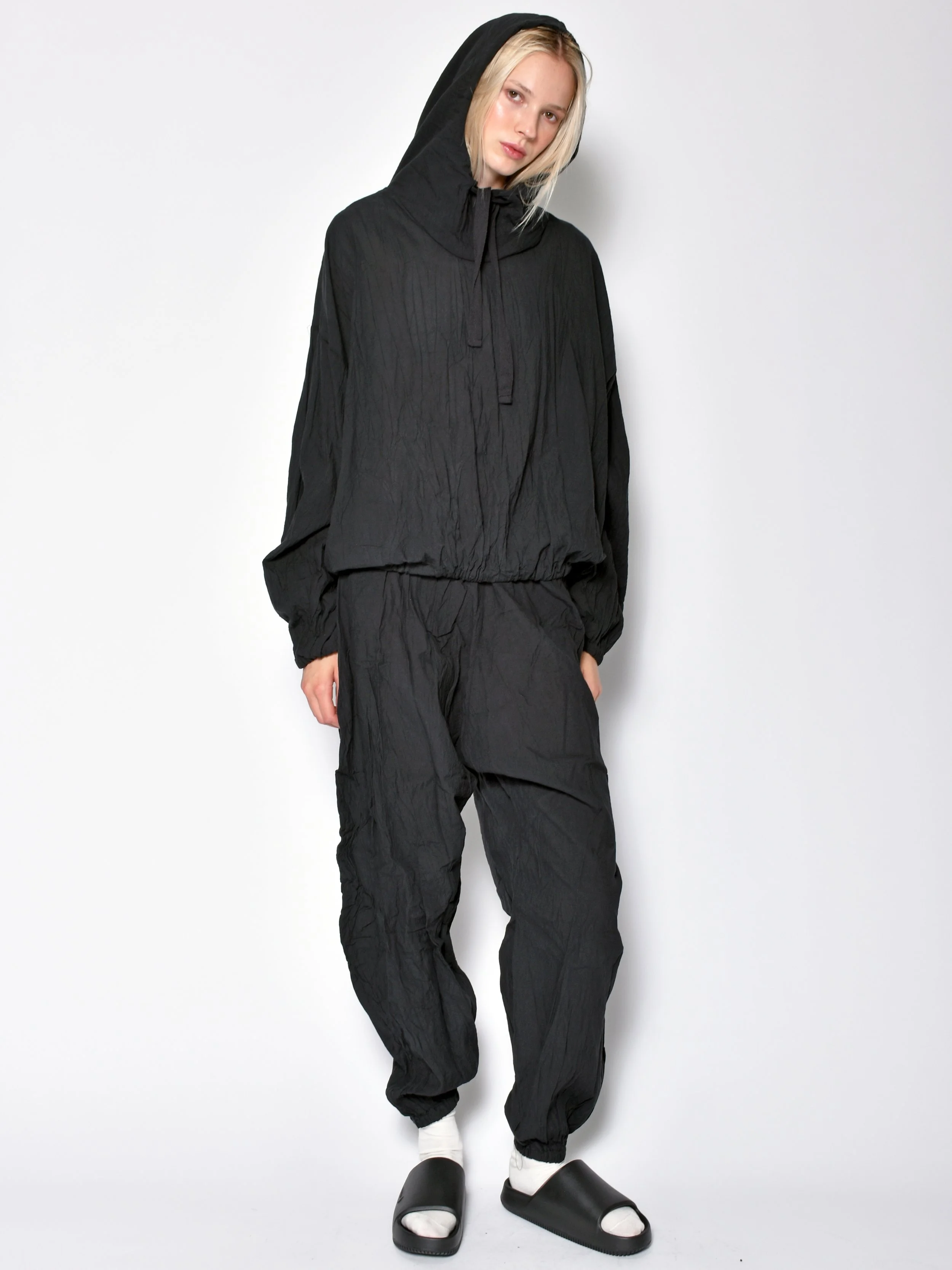 HOODIEBLACK1.jpg (Copy)