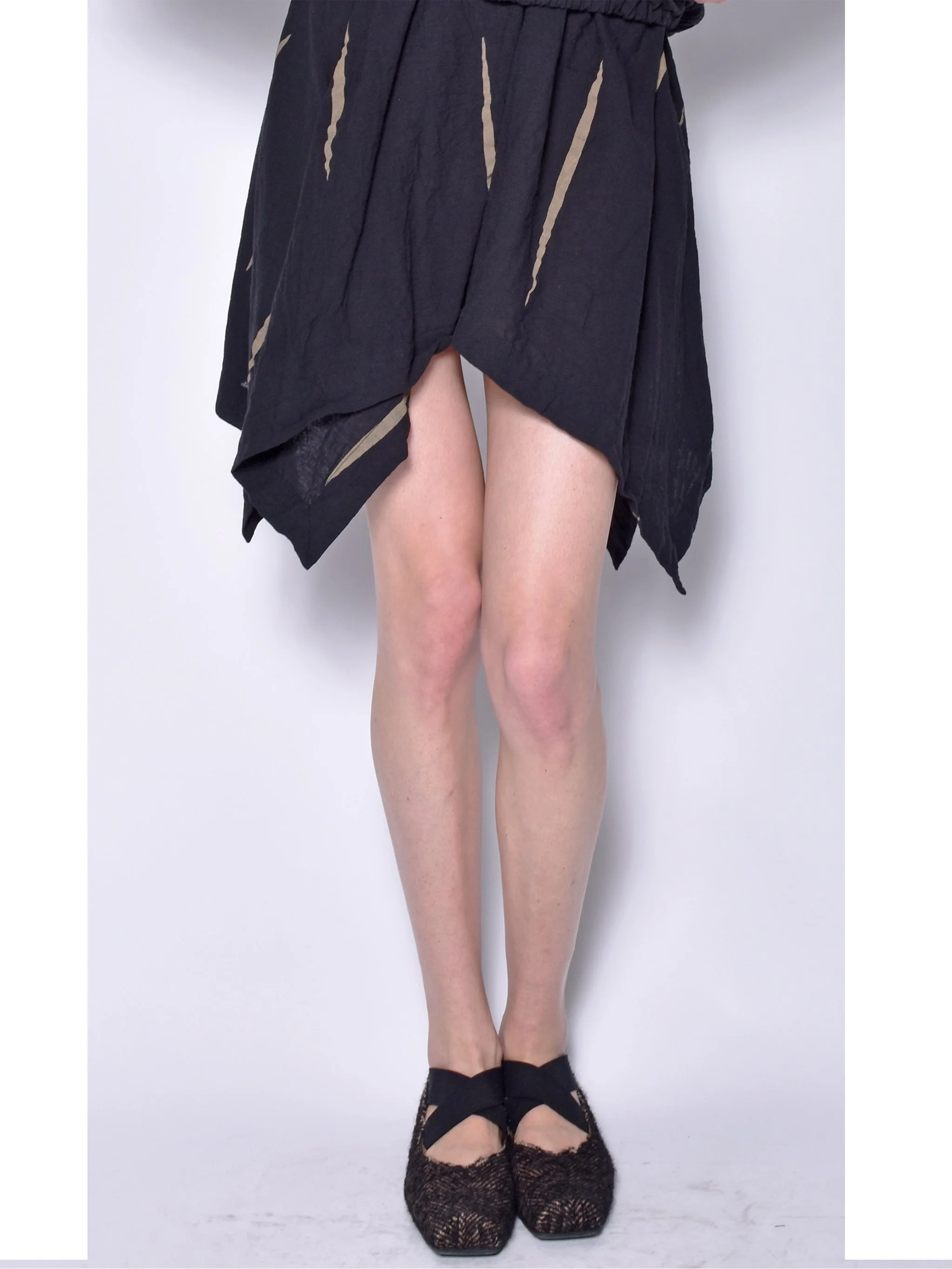 KERSKIRTSCRATCHBLACK.jpg