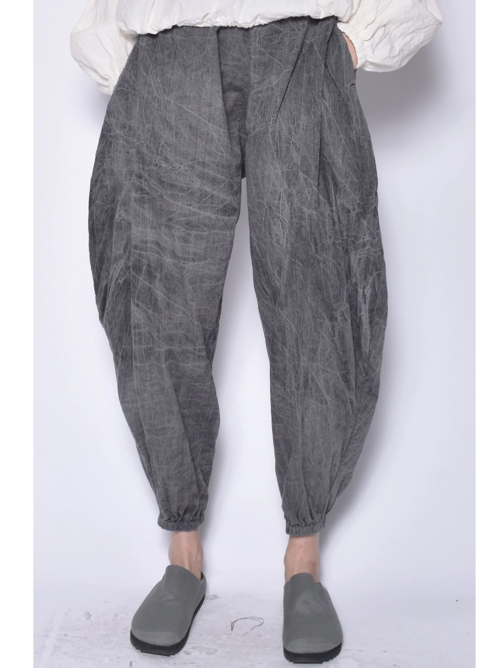 ACID WASH BALLOON PANTS