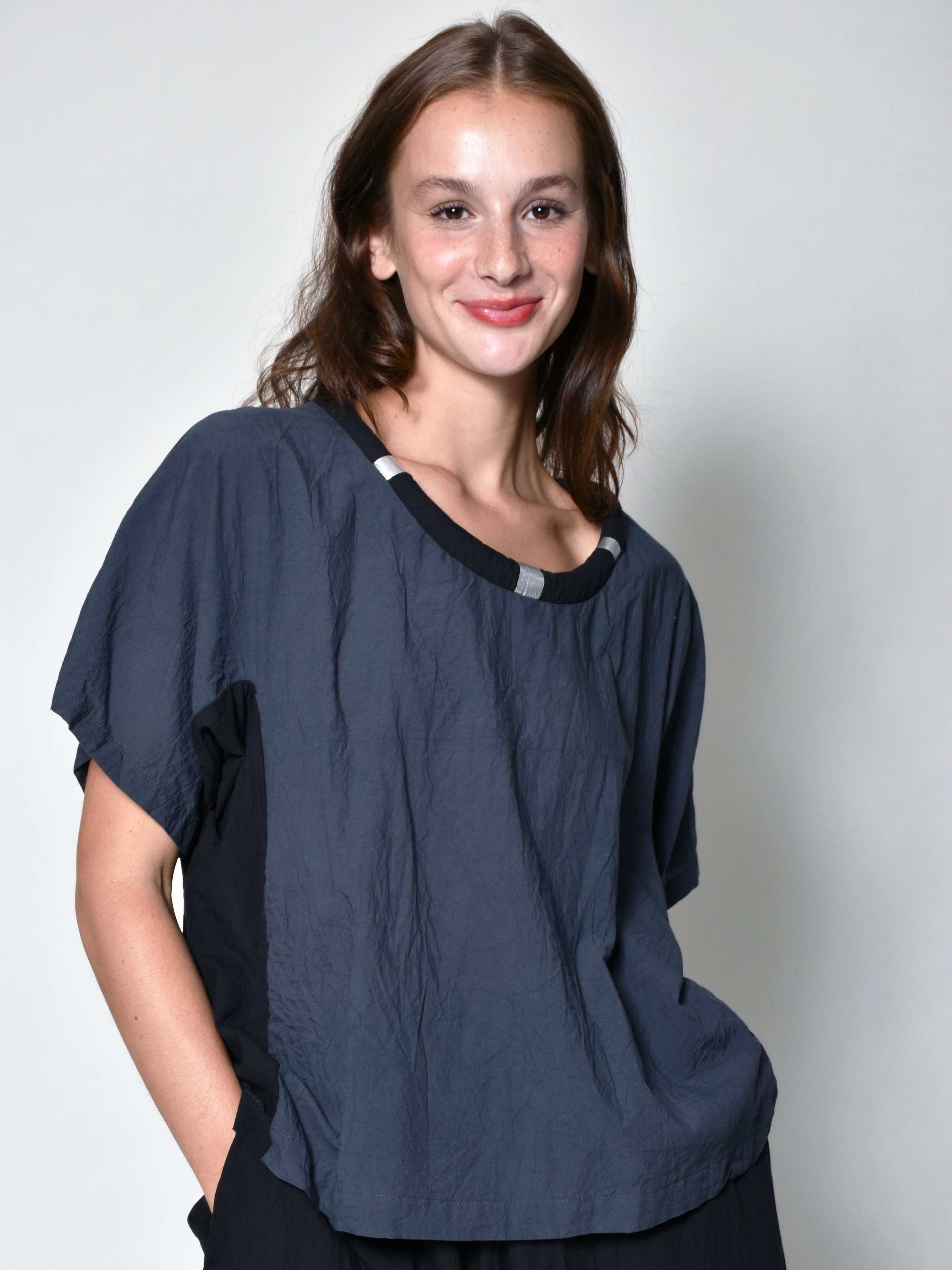 PADDED NECKLACE TOP CHARCOAL