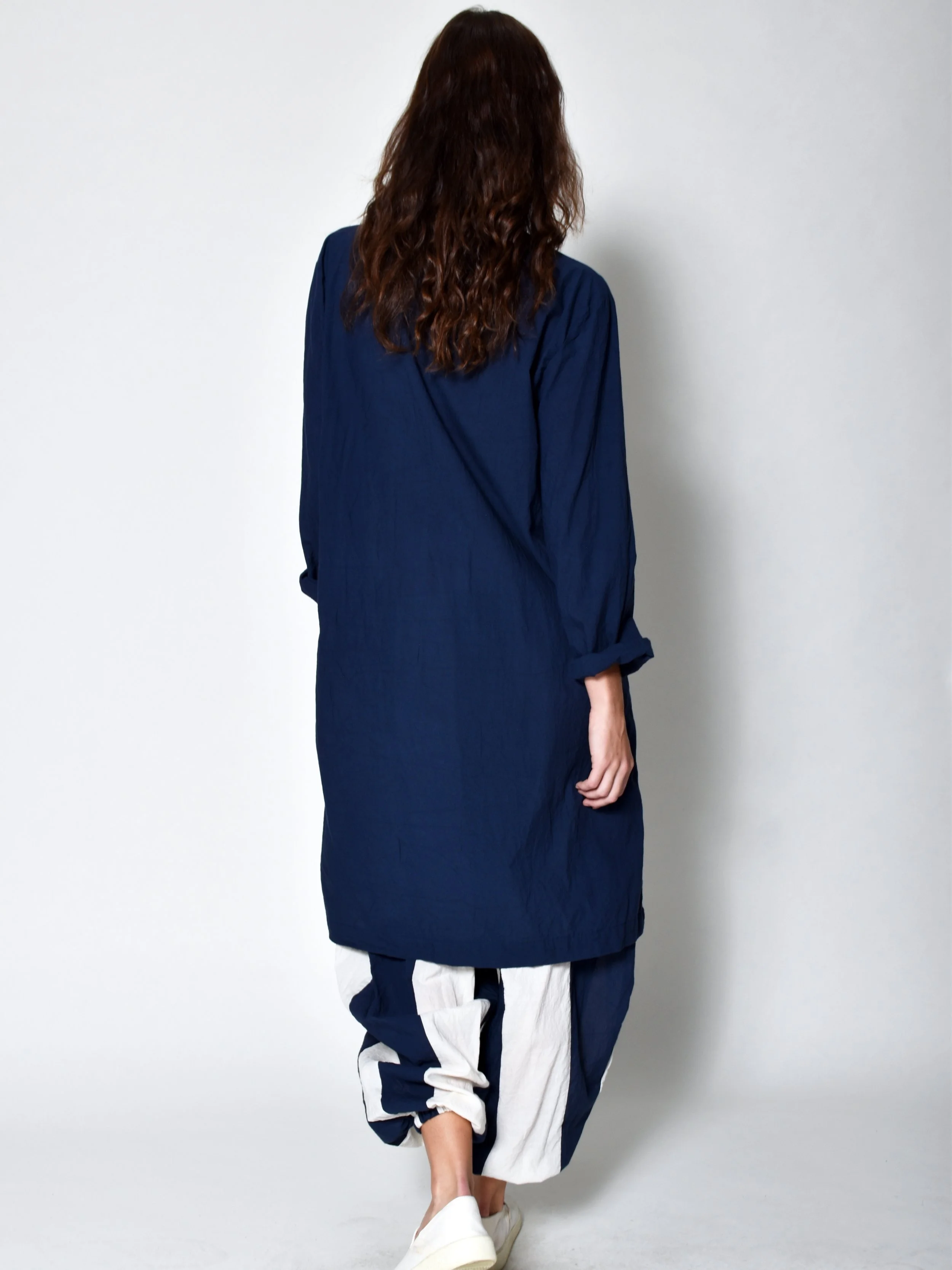 LONGSHIRTNAVY2.jpg