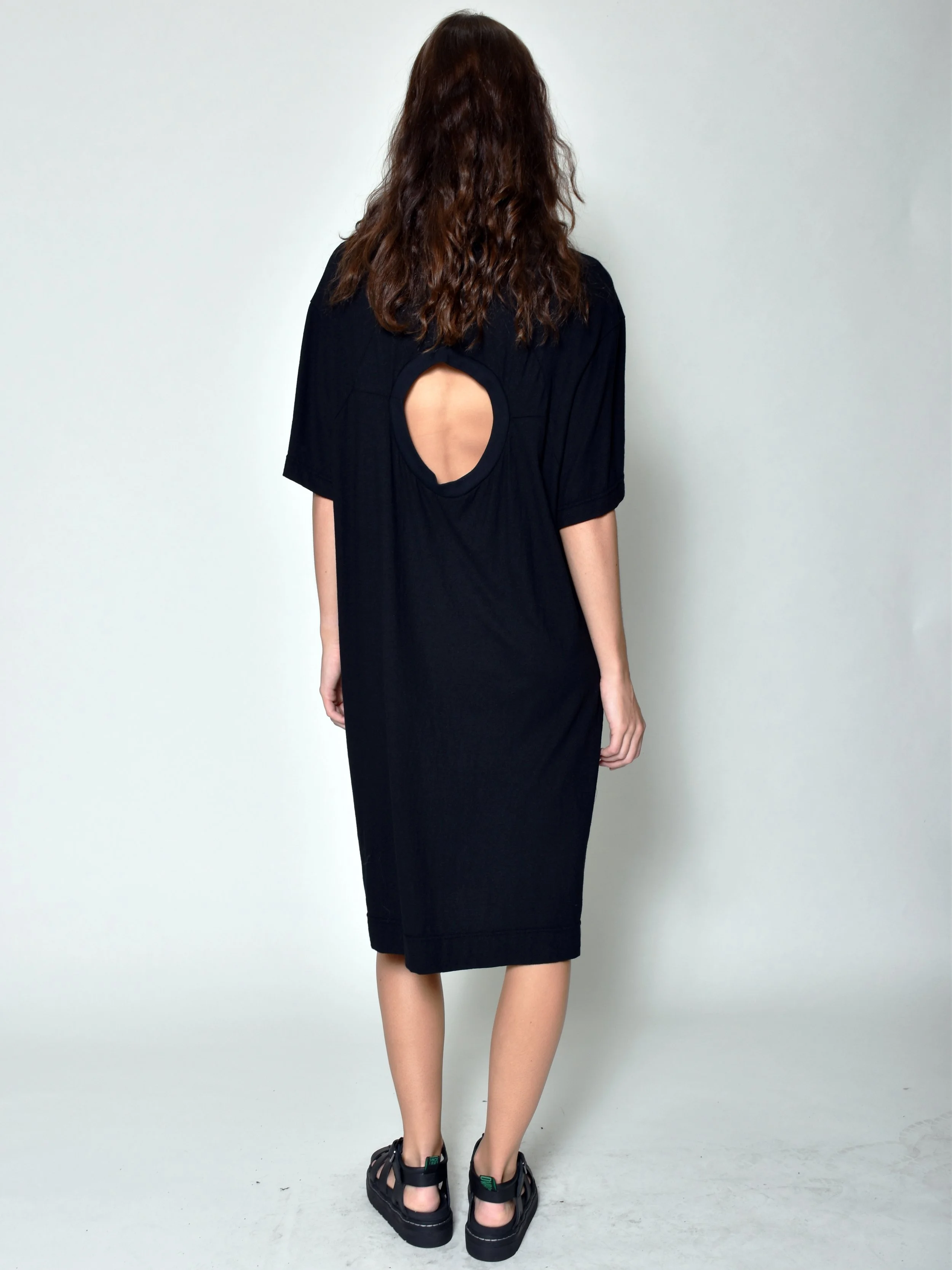 BACKHOLEDRESS.jpg (Copy)