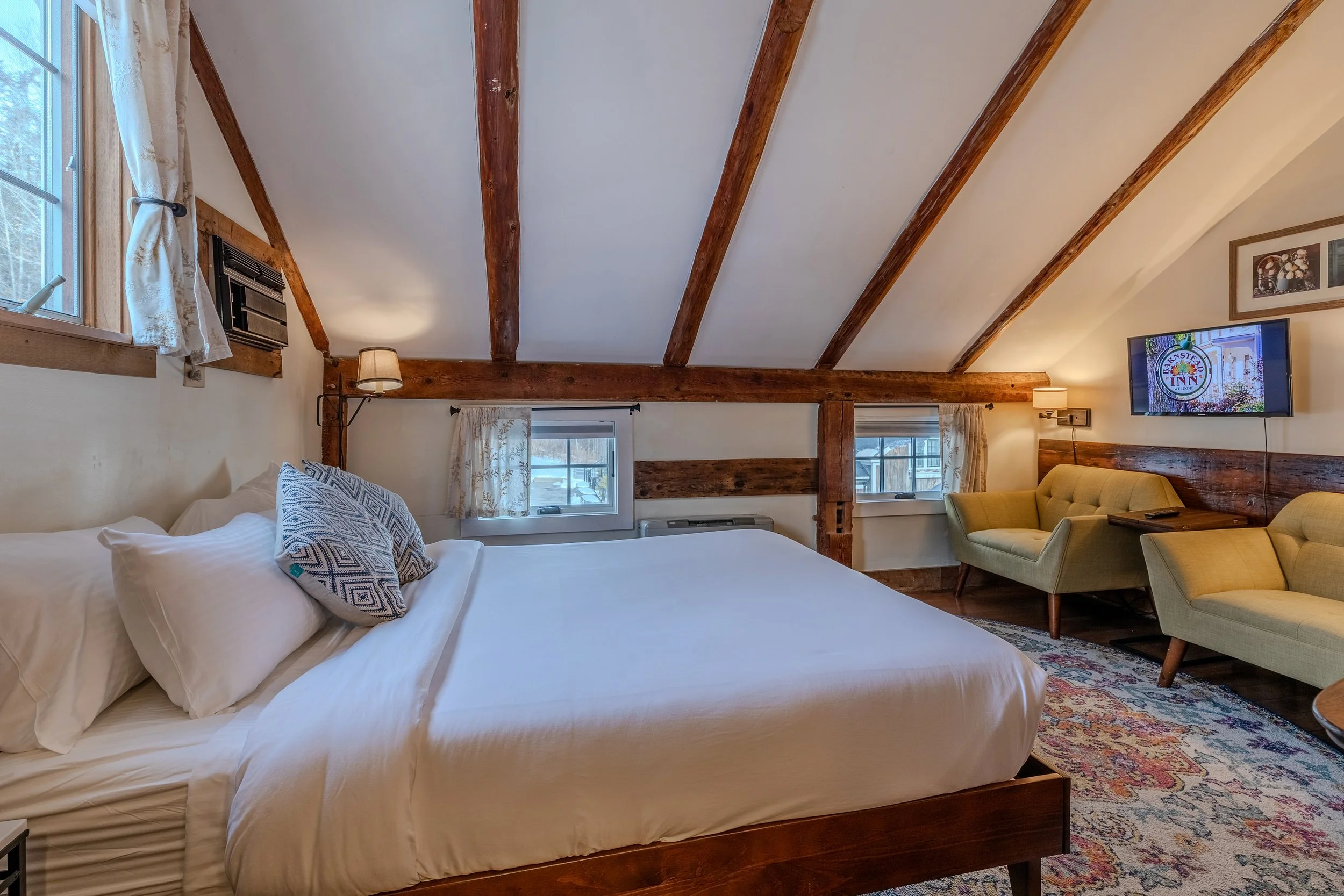 5 Bathroom to windows NEW.jpg