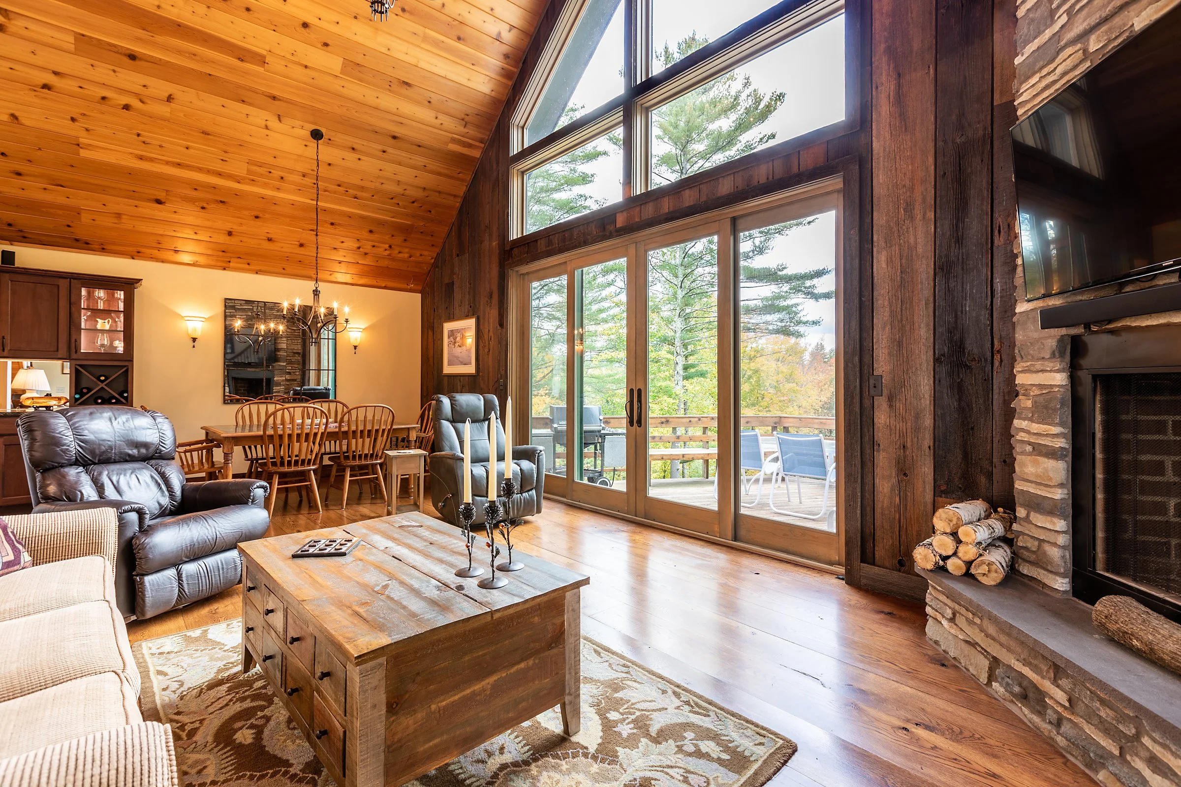 Aspen Living to Dining.jpg