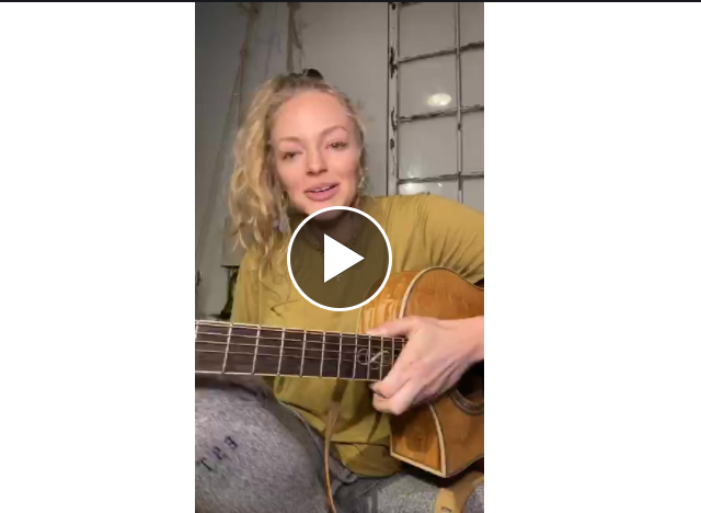 Friday Night Worship with Alexis Gomez