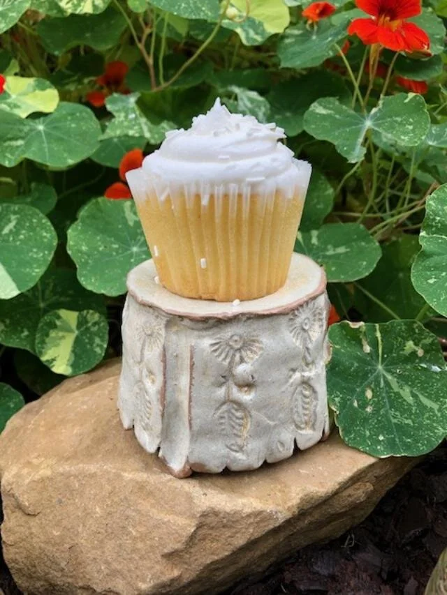 Vanilla  (Cupcake/Candle Stand)