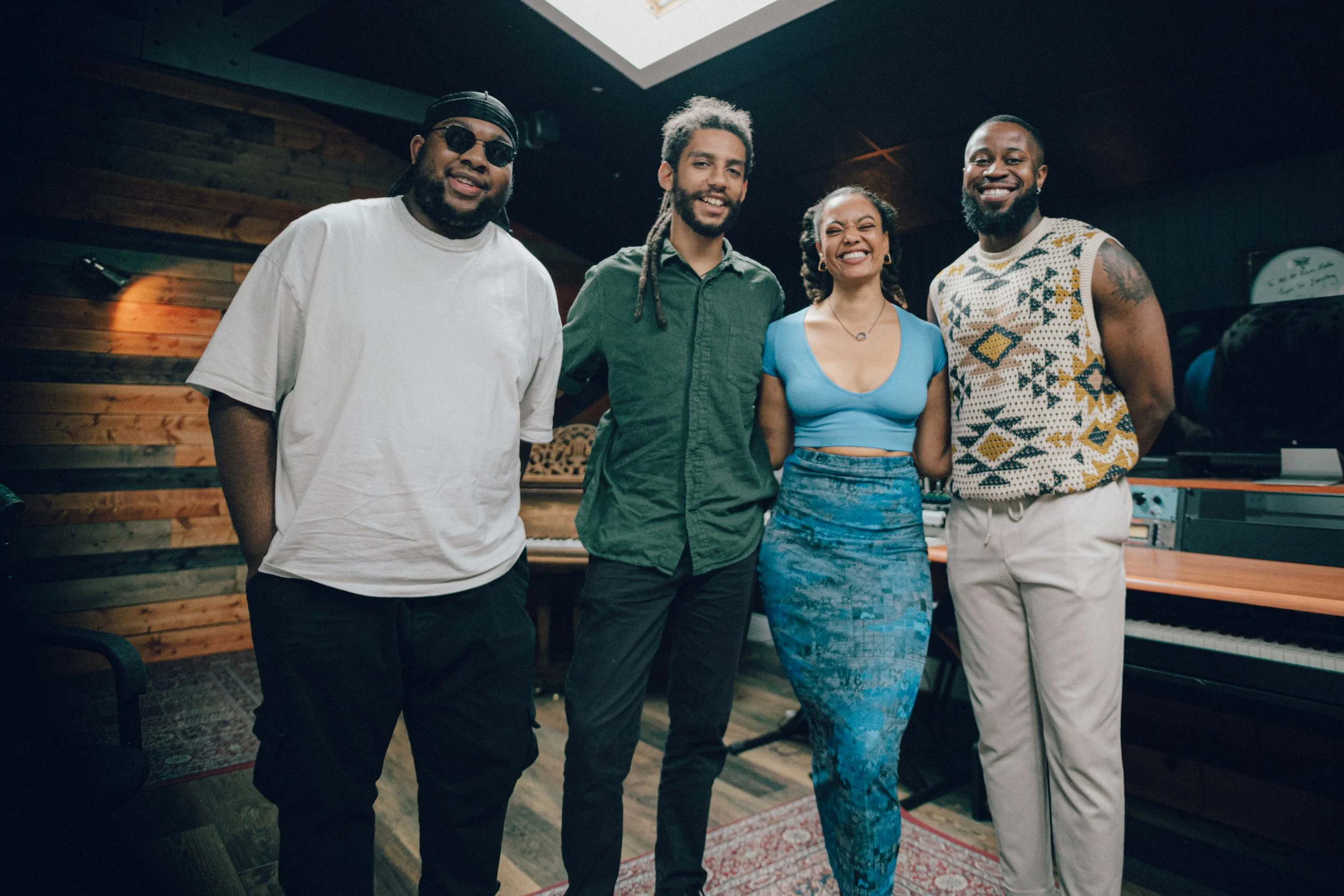 DINGLE_LOAH_SHIV_SORCHA R-114.JPG