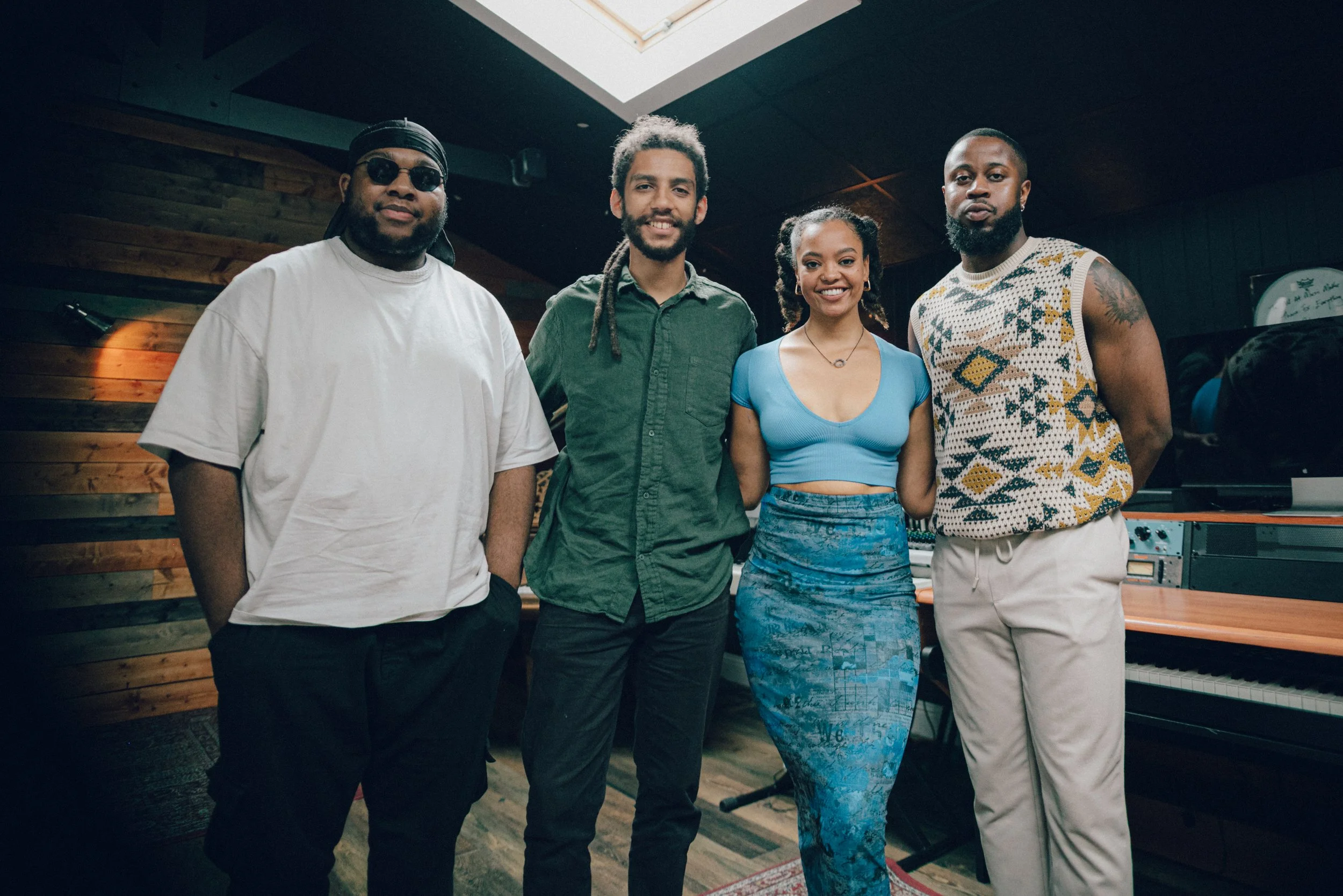 DINGLE_LOAH_SHIV_SORCHA R-110.JPG